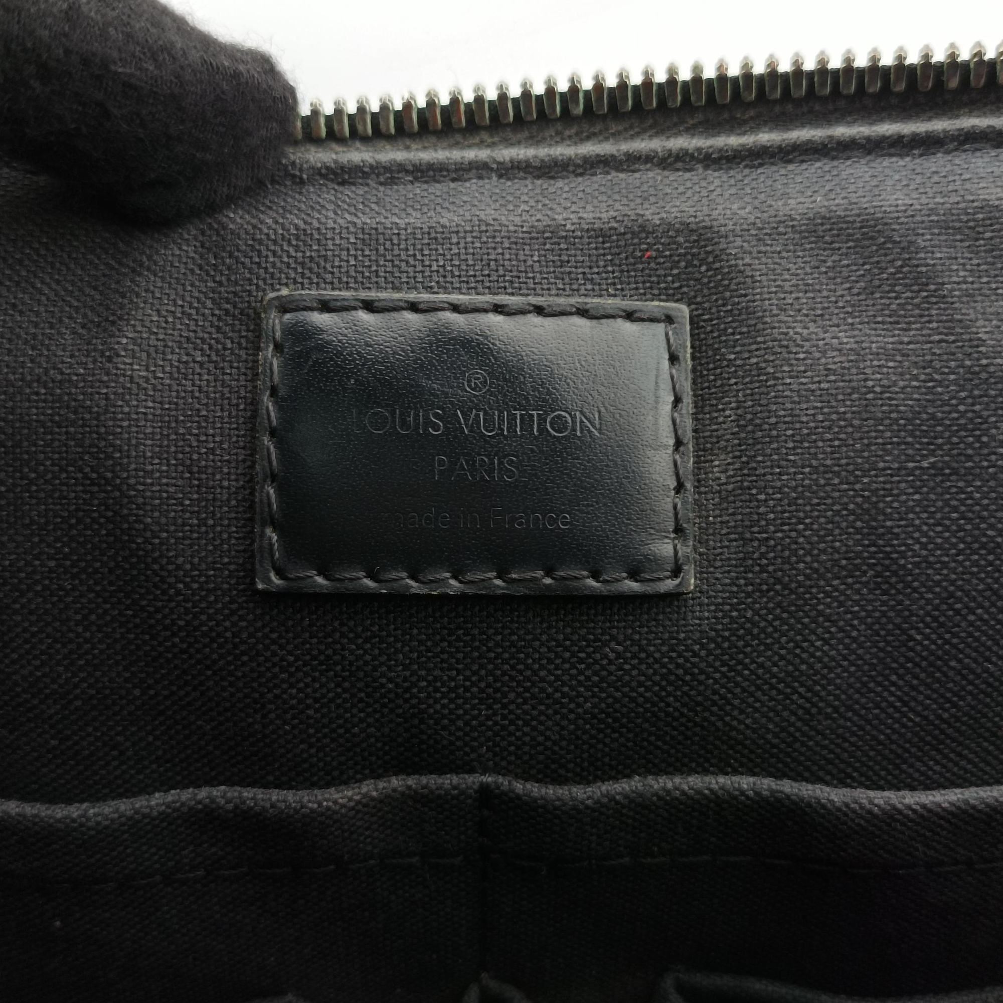 Pre-owned Louis Vuitton Porte Documents Jour Noir Damier Graphite N48224 handbag | stylenewstar