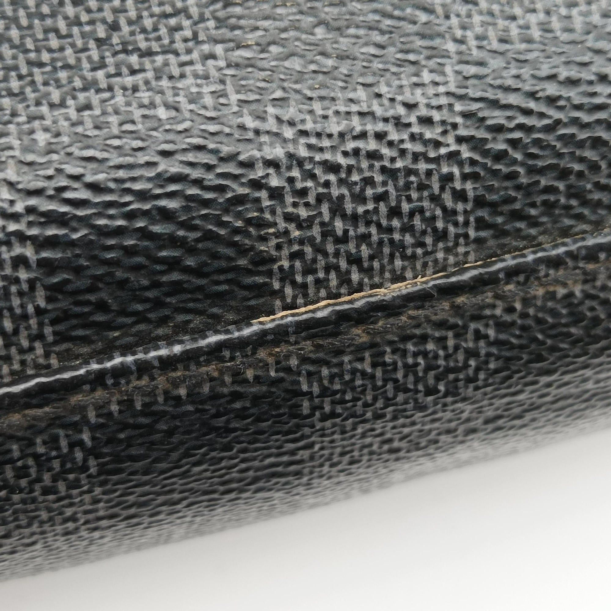 Pre-owned Louis Vuitton Porte Documents Jour Noir Damier Graphite N48224 handbag | stylenewstar