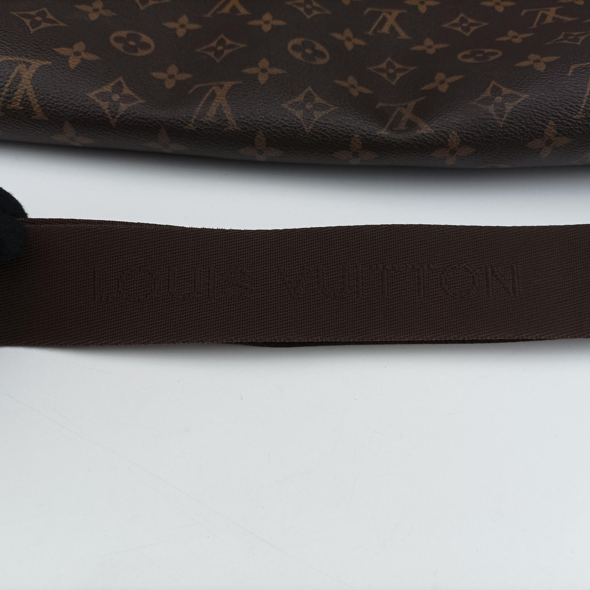 Pre-owned Louis Vuitton Abbesses Messenger MM brown Monogram canvas M97038 shoulderbag | stylenewstar