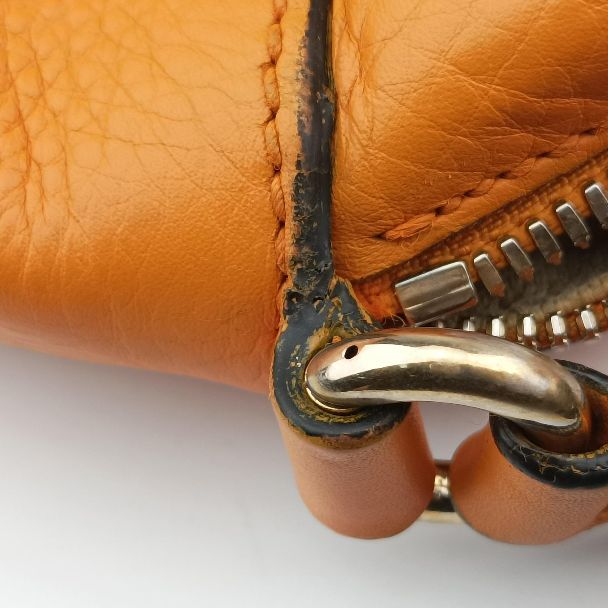 Pre-owned Gucci Soho Orange Leather 308364 shoulderbag | stylenewstar