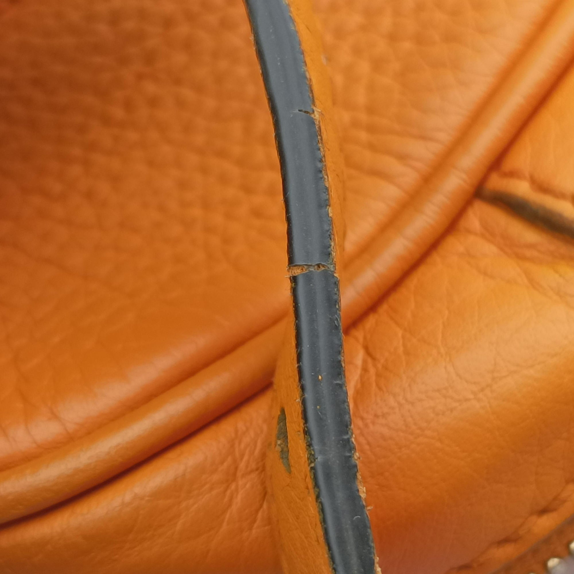 Pre-owned Gucci Soho Orange Leather 308364 shoulderbag | stylenewstar