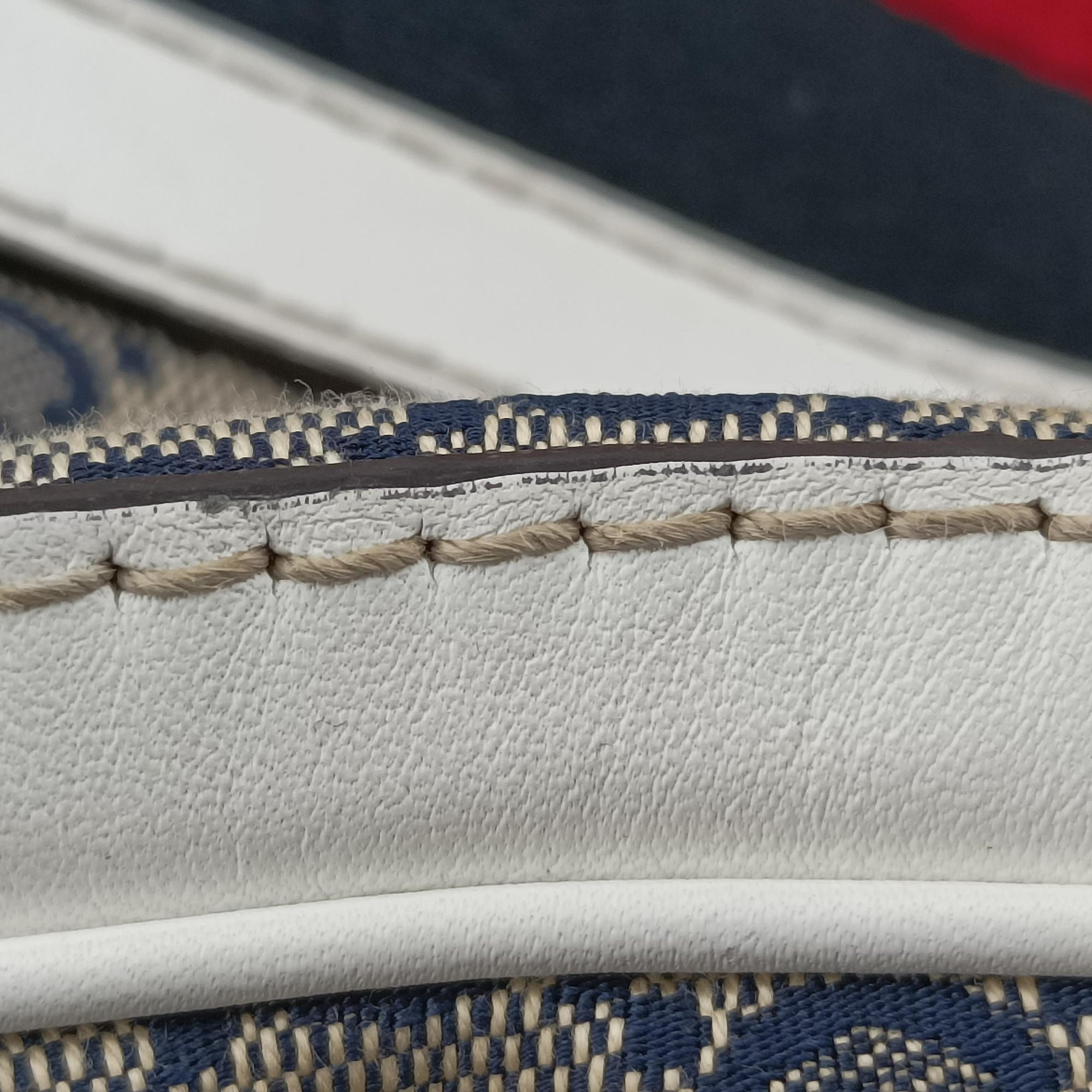 Pre-owned Gucci Sherry Line White×Beige×Multi Canvas × Leather 247205 shoulderbag | stylenewstar