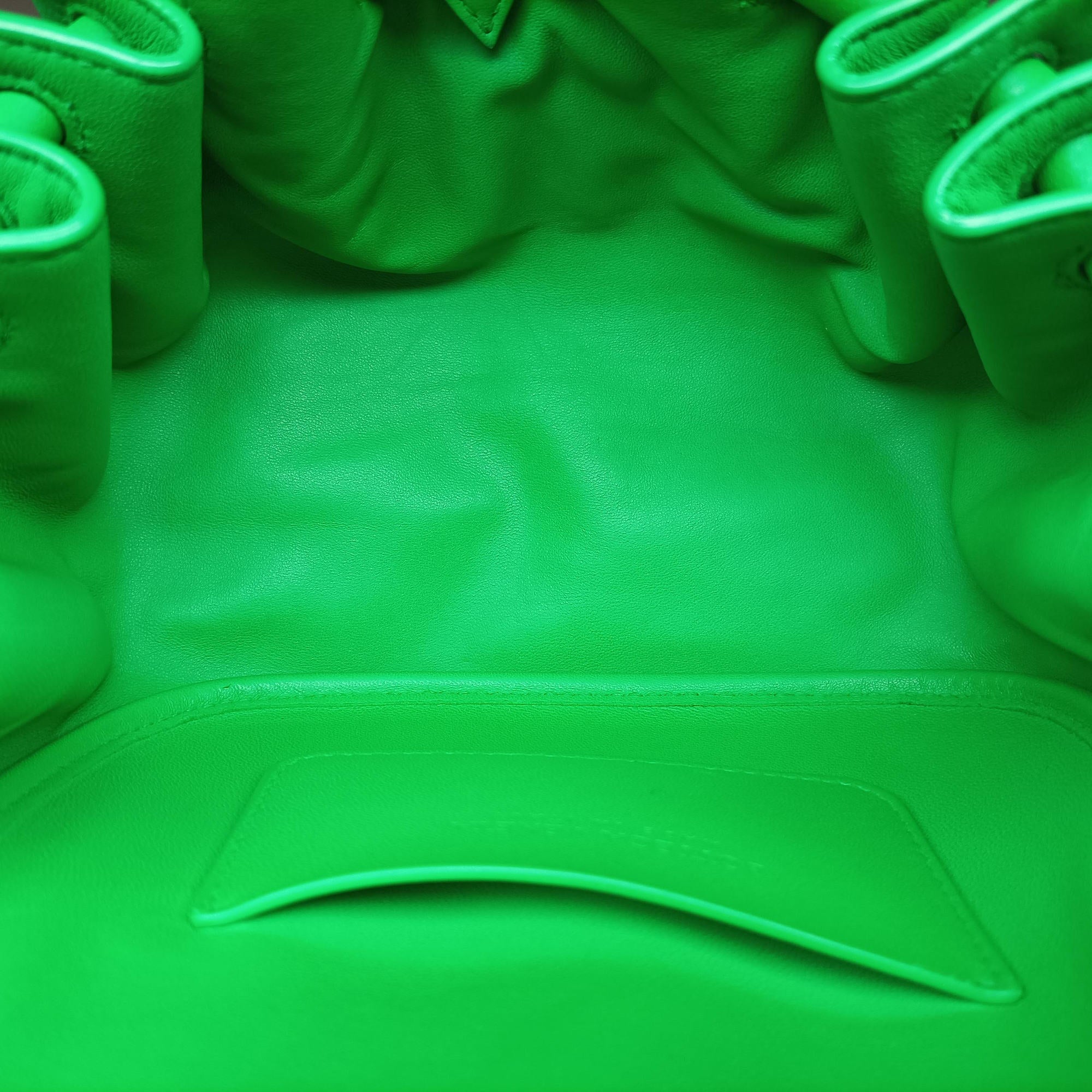 Pre-owned Bottega Veneta BEAK SMALL Green Leather  shoulderbag | stylenewstar