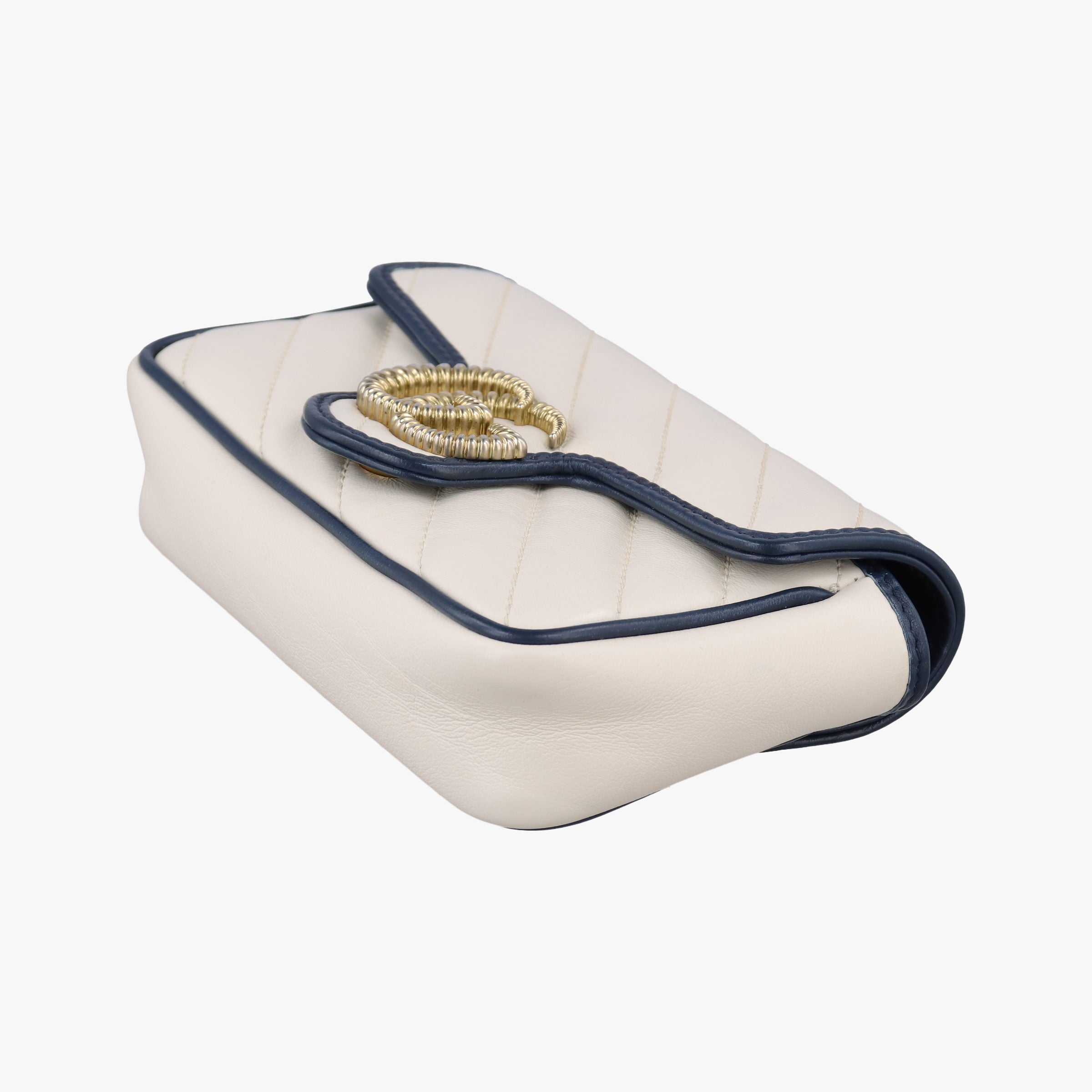 Secondhand Gucci GG Marmont White×navy Leather 574969 shoulderbag | stylenewstar