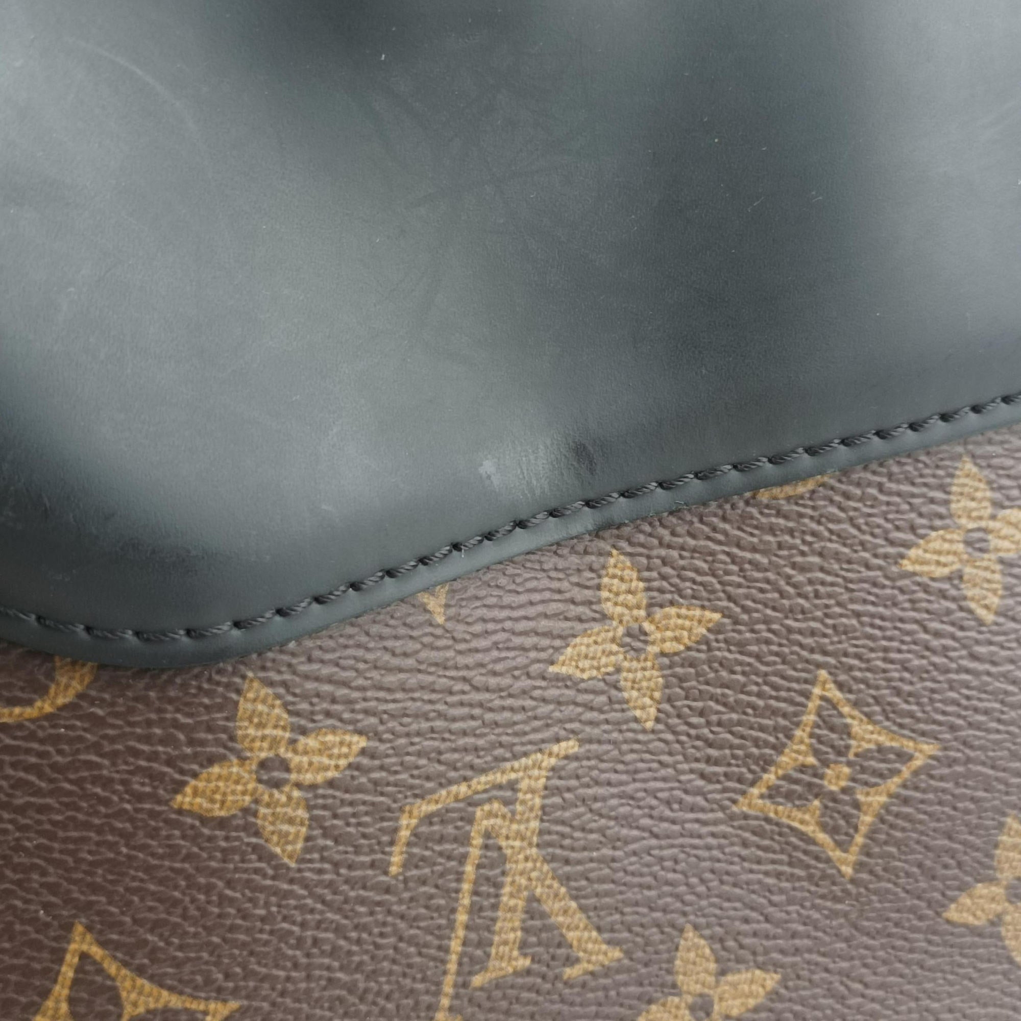 Secondhand Louis Vuitton Port Document Jour Brown×Black Monogram coated canvas M54019 handbag | stylenewstar