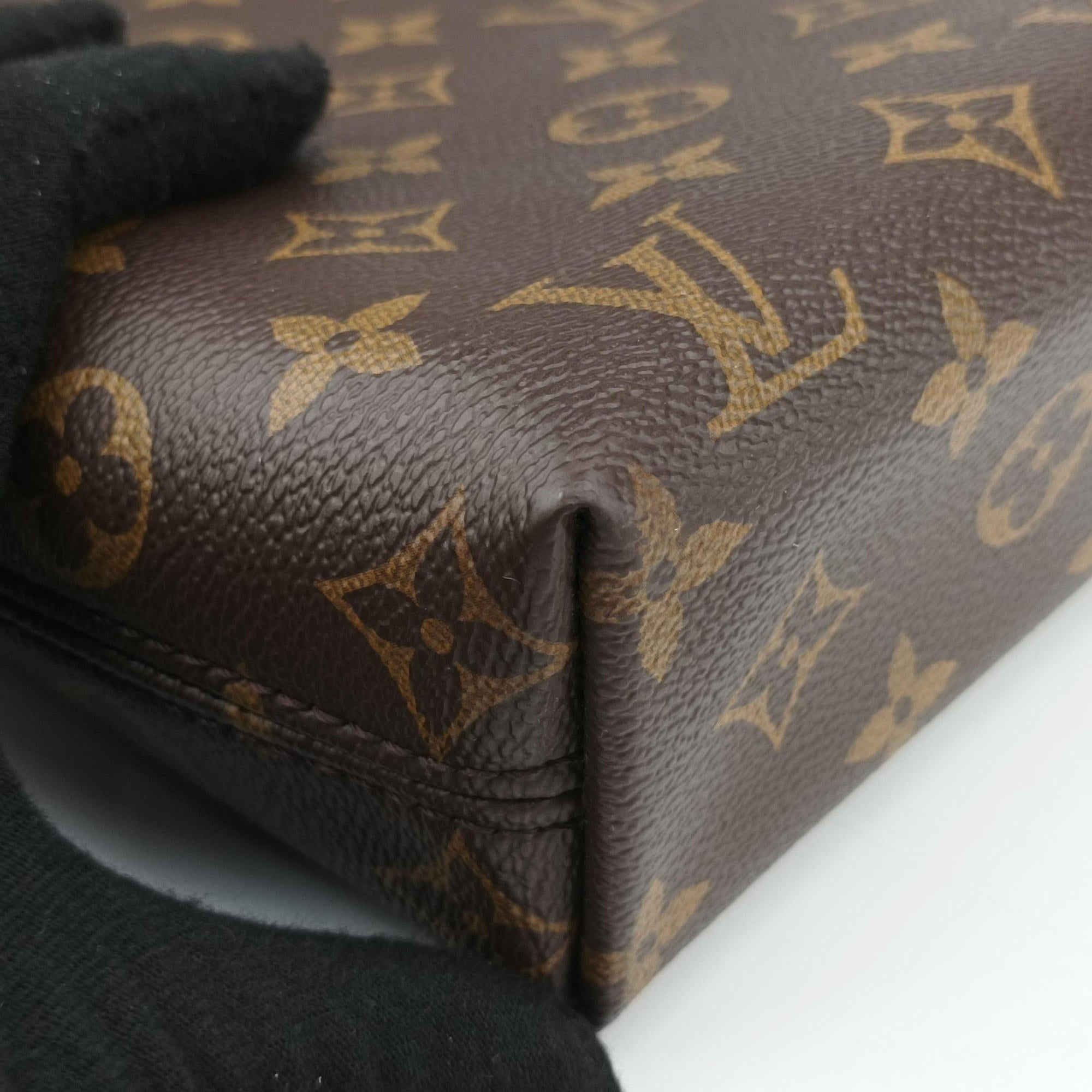 Secondhand Louis Vuitton Port Document Jour Brown×Black Monogram coated canvas M54019 handbag | stylenewstar