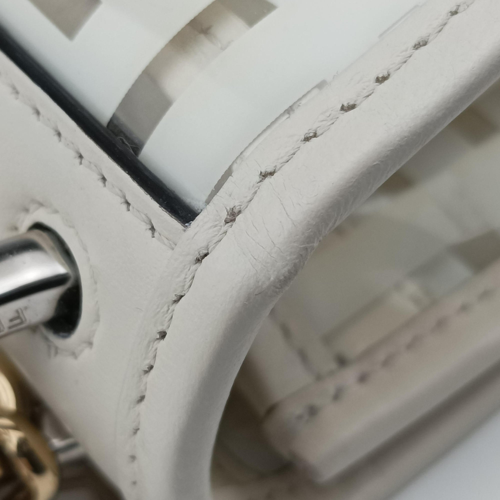 Pre-owned Fendi KAN I F White PVC coated canvas×Leather 8BT286 shoulderbag | stylenewstar