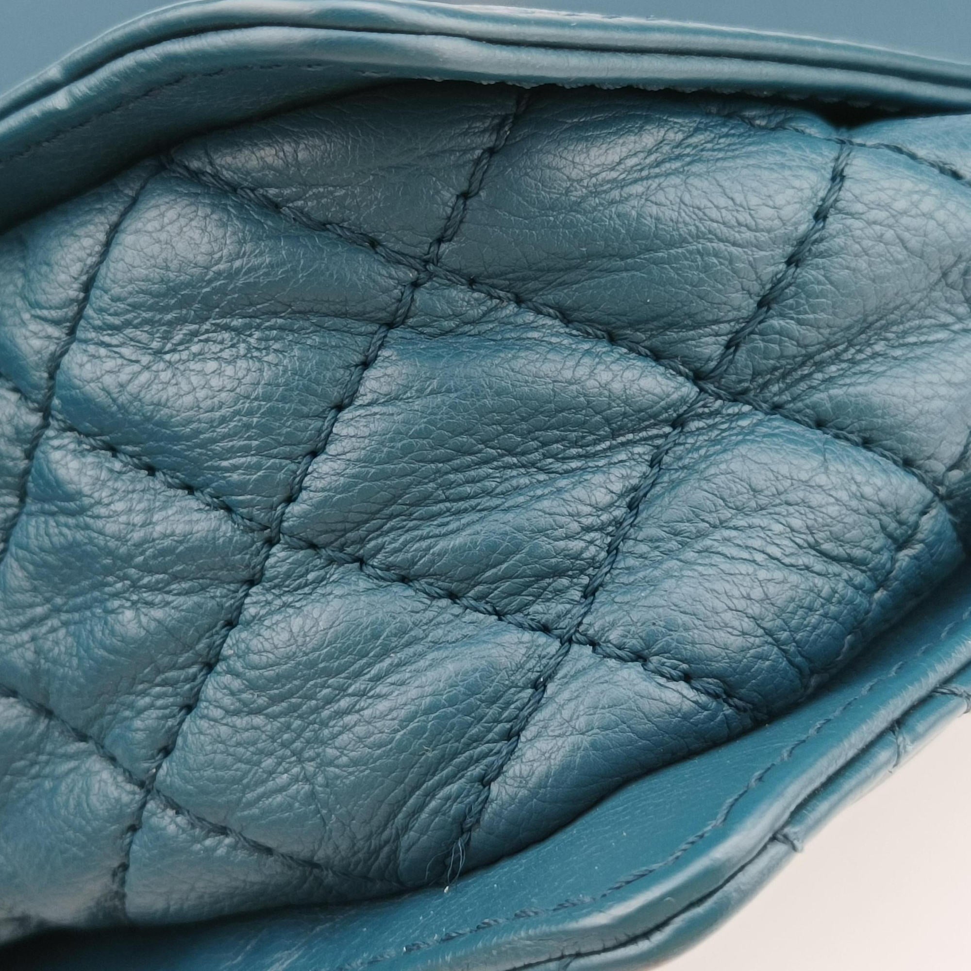 Pre-owned Chanel BOY CHANEL Blue Leather A67948 shoulderbag | stylenewstar
