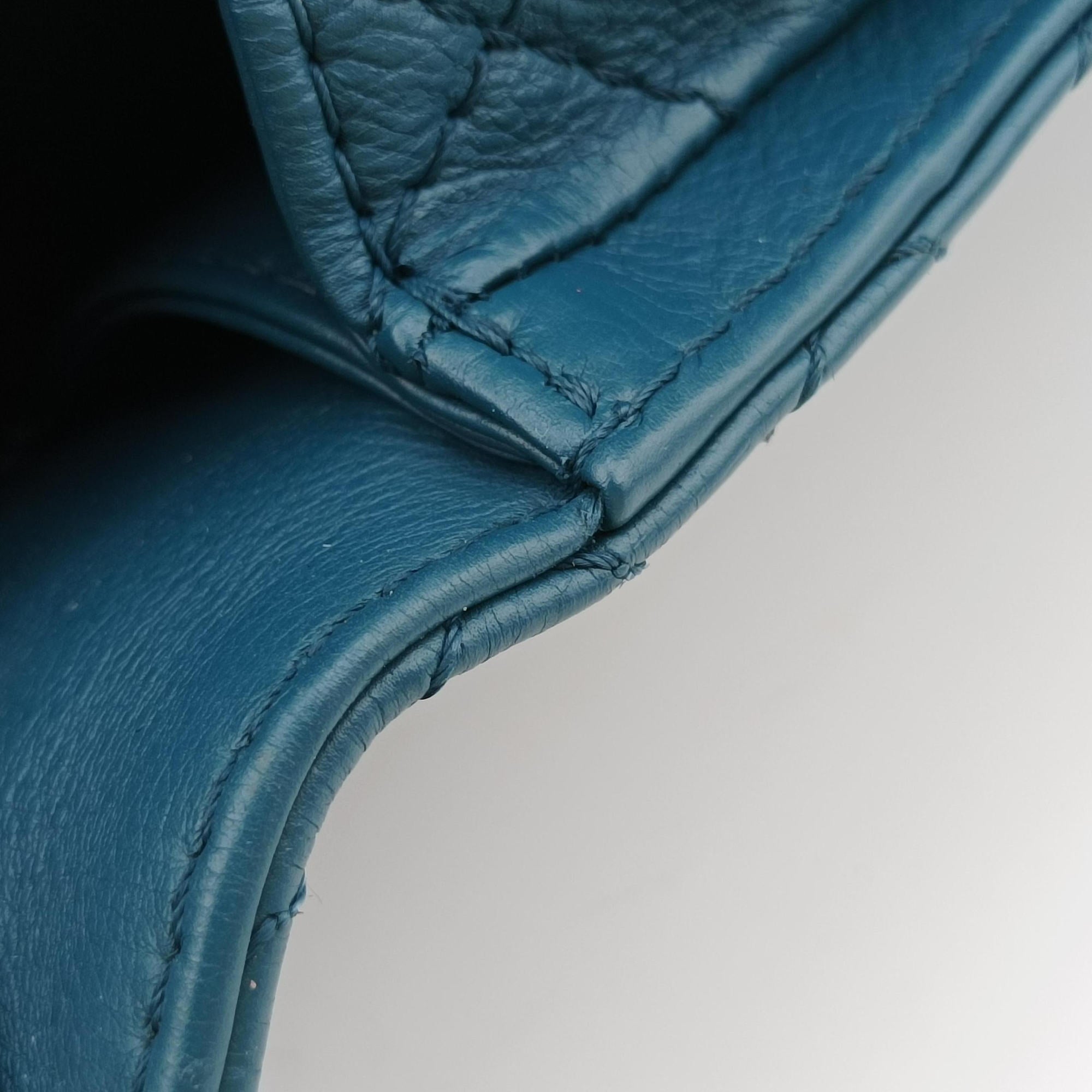 Pre-owned Chanel BOY CHANEL Blue Leather A67948 shoulderbag | stylenewstar