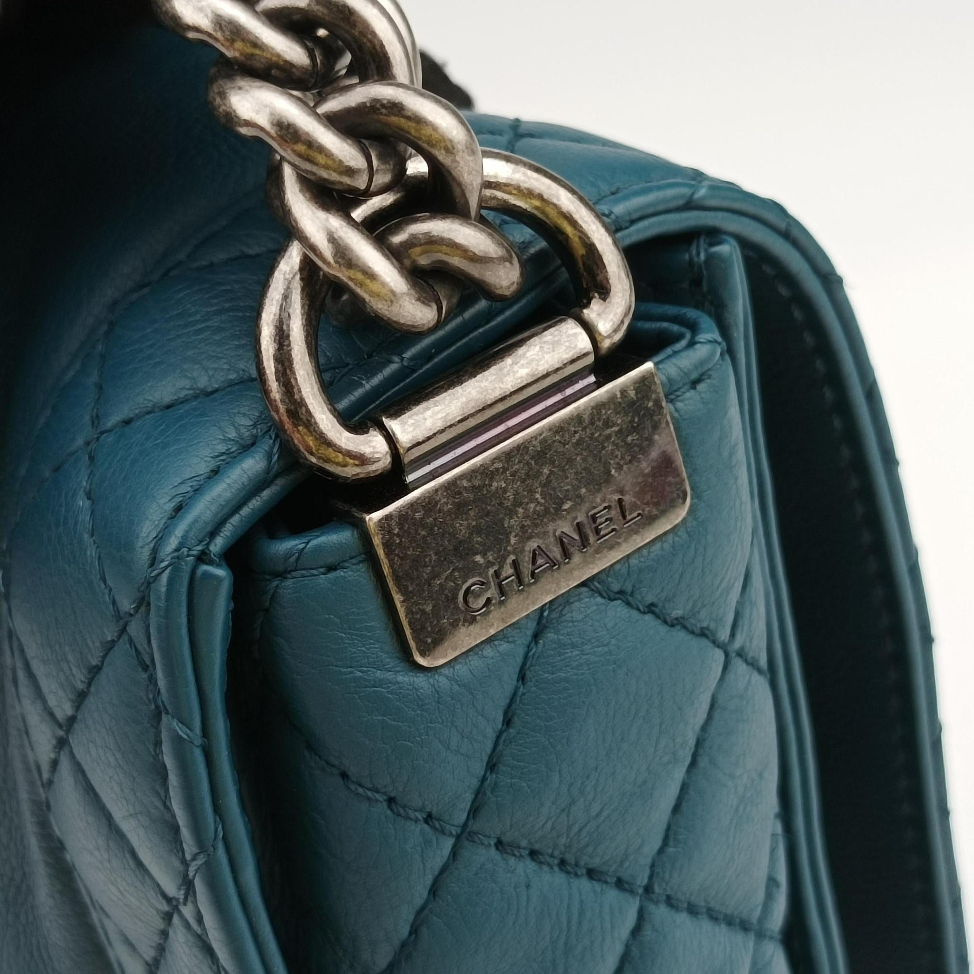 Pre-owned Chanel BOY CHANEL Blue Leather A67948 shoulderbag | stylenewstar
