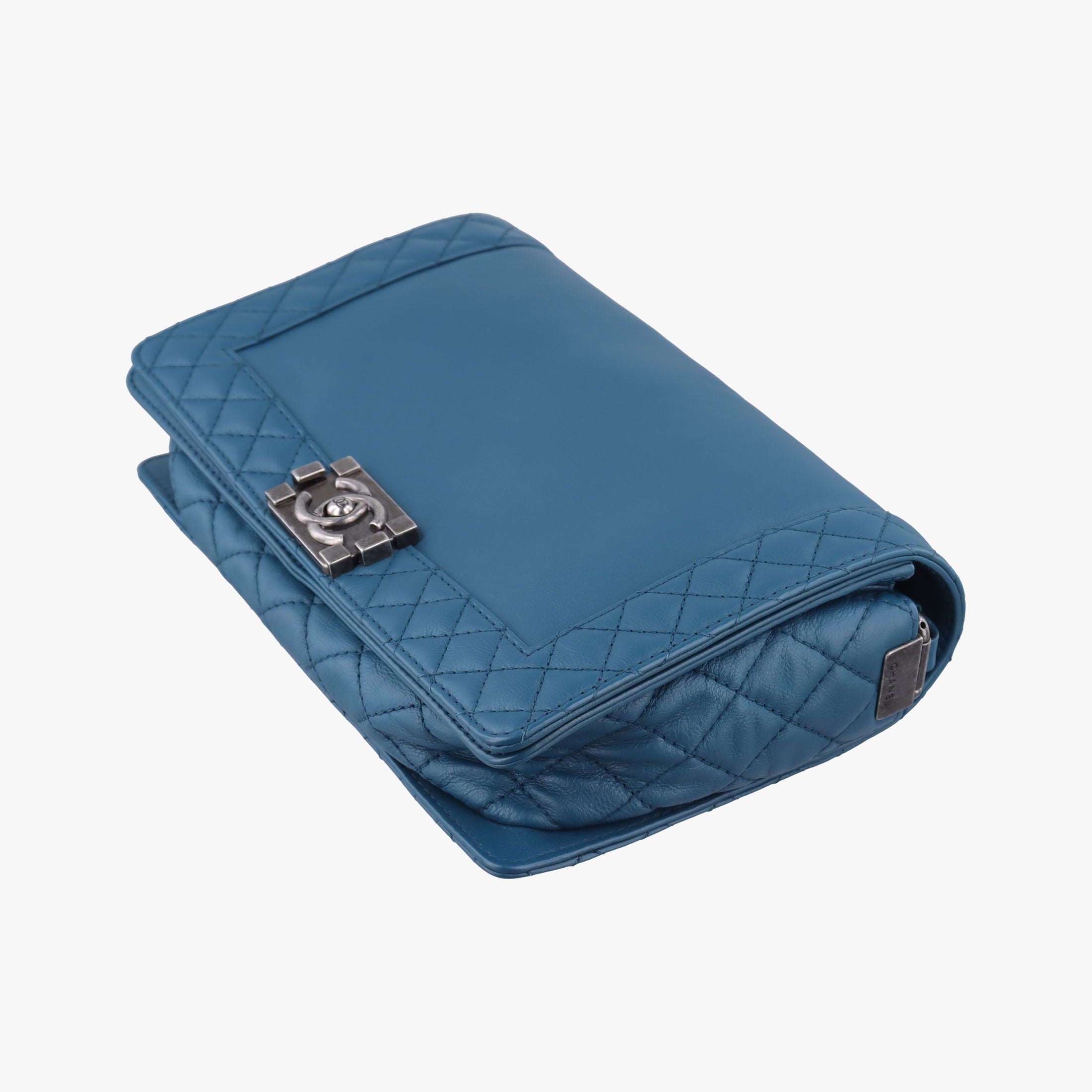 Pre-owned Chanel BOY CHANEL Blue Leather A67948 shoulderbag | stylenewstar