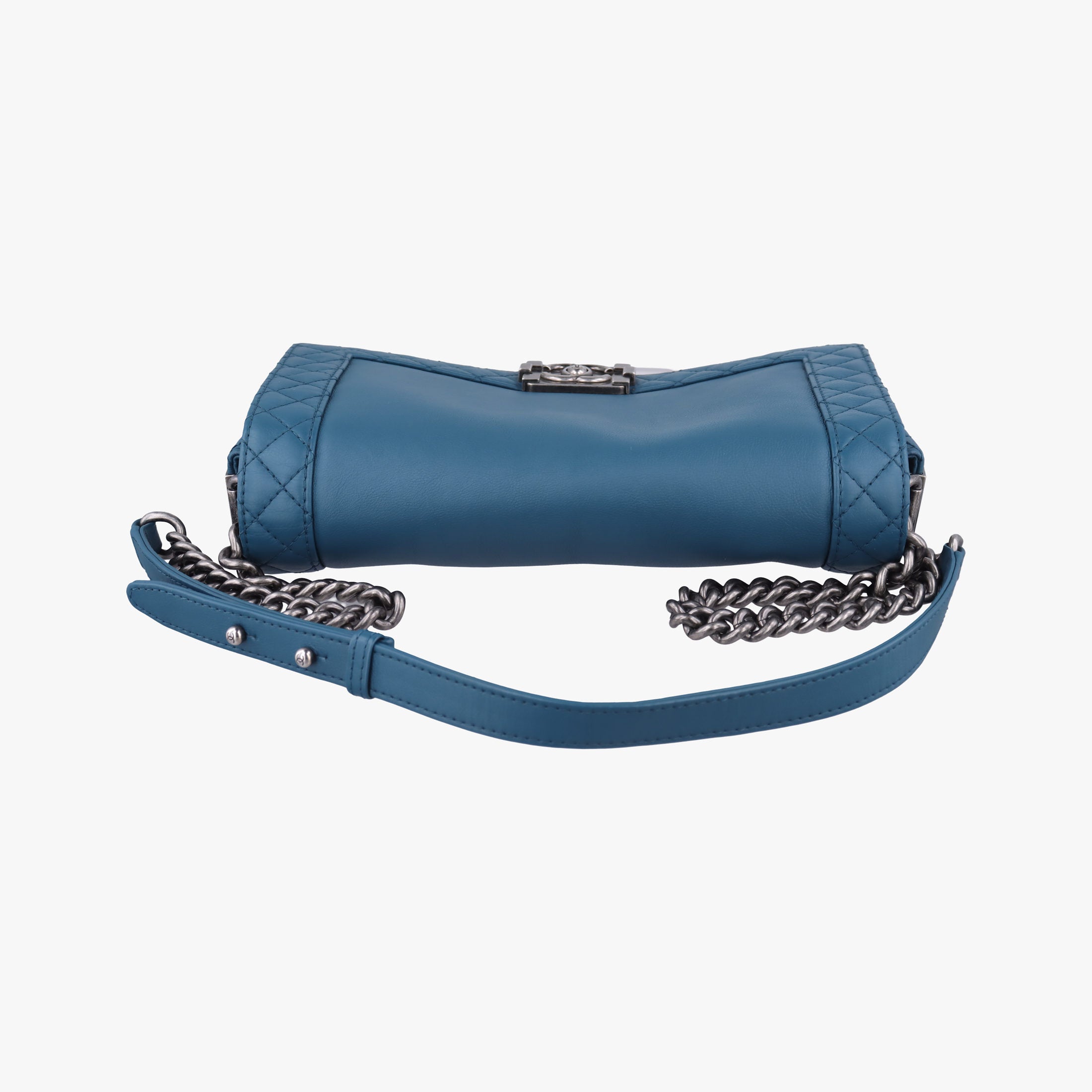 Pre-owned Chanel BOY CHANEL Blue Leather A67948 shoulderbag | stylenewstar