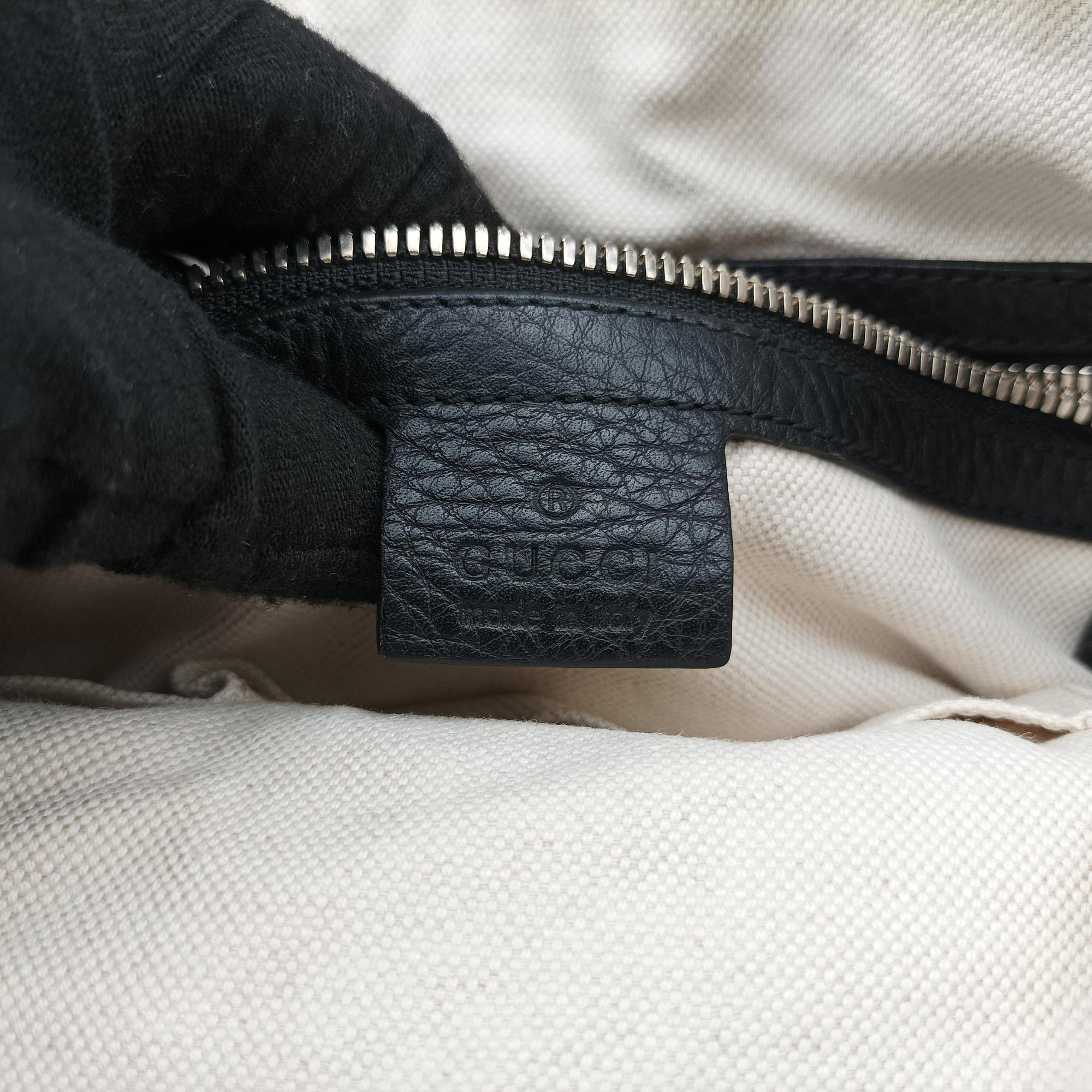 Vintage Gucci Interlocking G Logo Soho Messenger Black Leather 322059 shoulderbag | stylenewstar