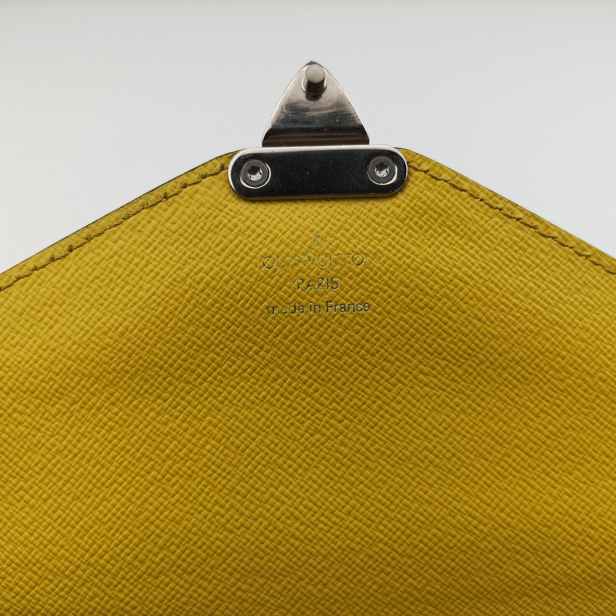 Pre-owned Louis Vuitton MONCEAU BB Pistachio Epi M40978 shoulderbag | stylenewstar