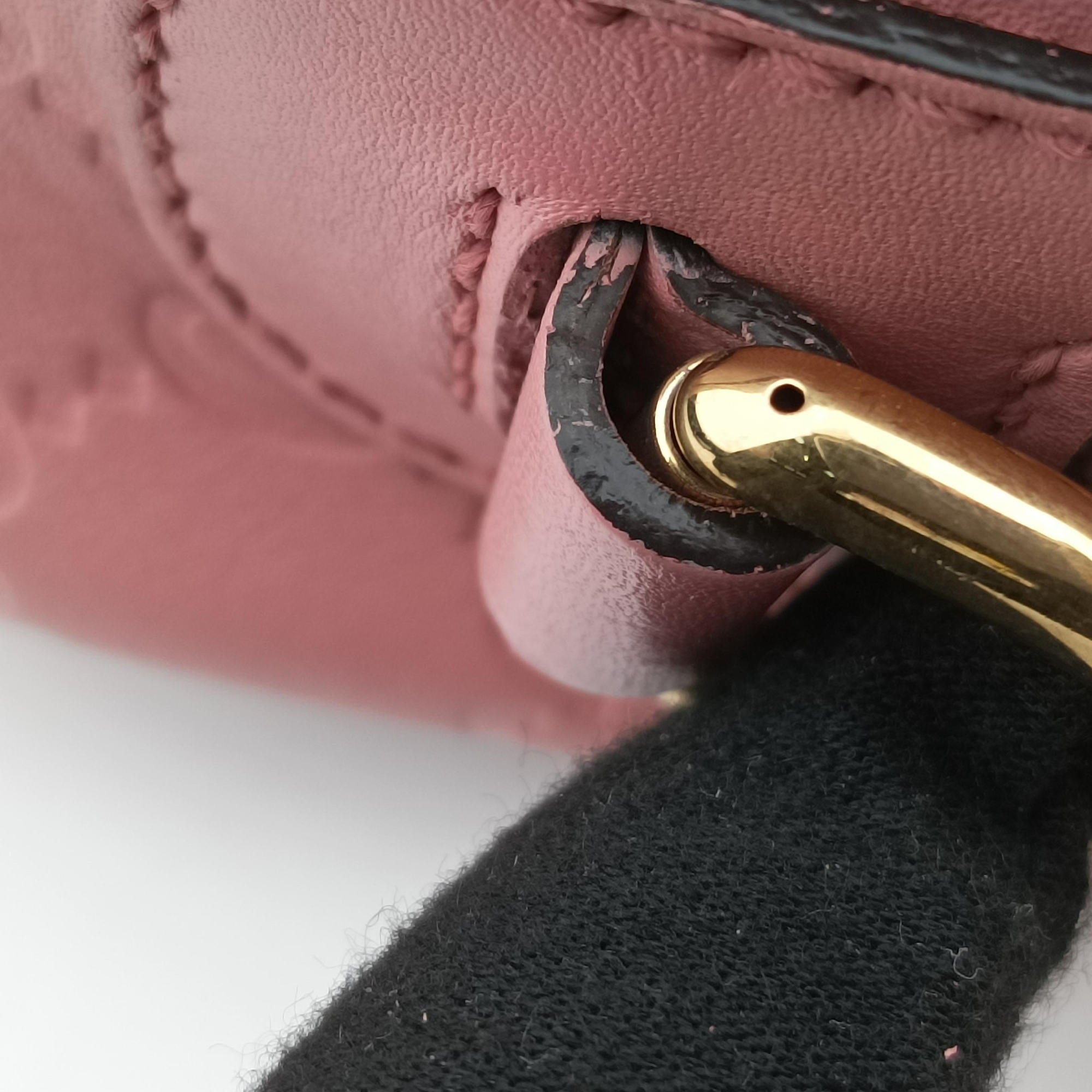 Secondhand Gucci Guccissima Pink Leather 453573 shoulderbag | stylenewstar