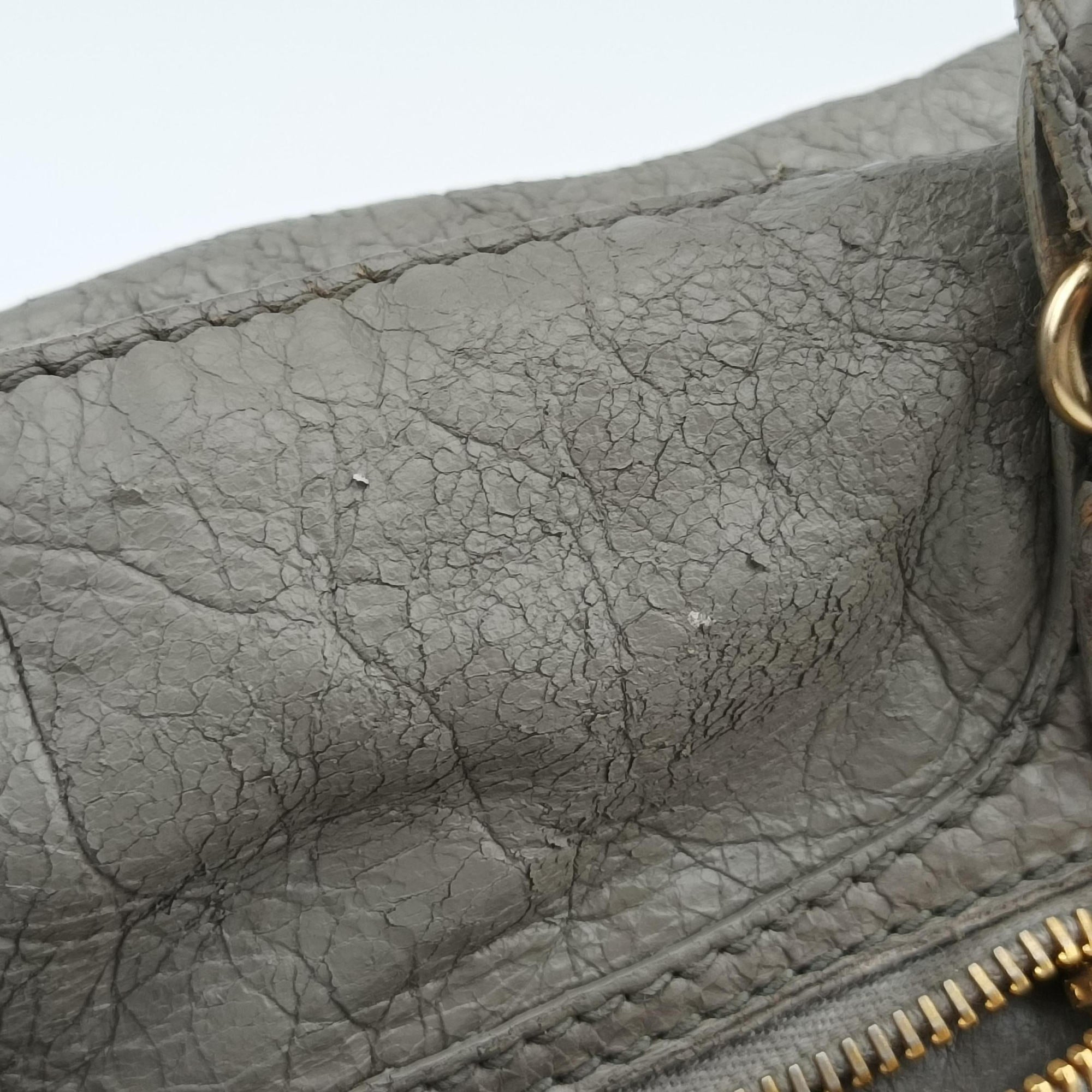 Secondhand Balenciaga Maxi Twiggy Grey Leather  shoulderbag | stylenewstar