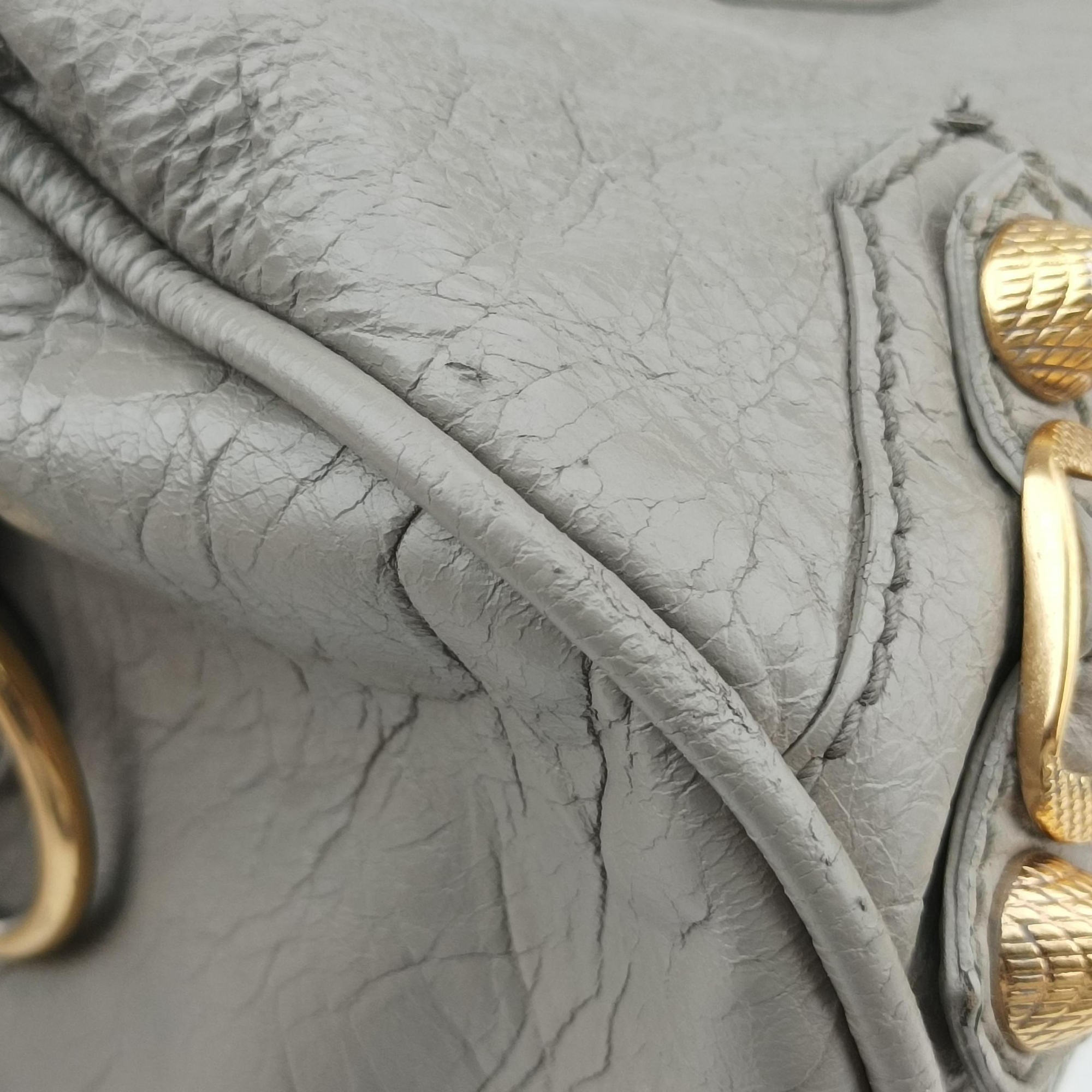Secondhand Balenciaga Maxi Twiggy Grey Leather  shoulderbag | stylenewstar