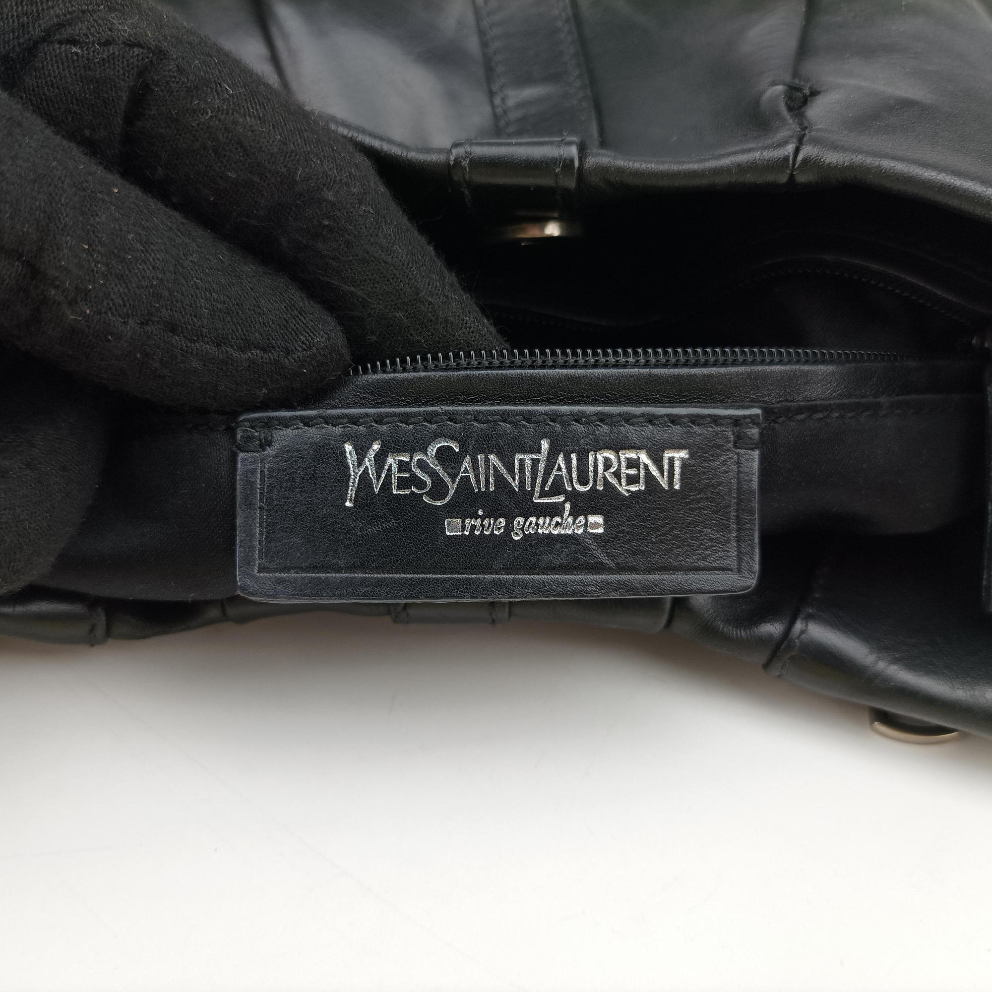 Secondhand Yves Saint Laurent Rive Gauche Black Leather 120435 shoulderbag | stylenewstar