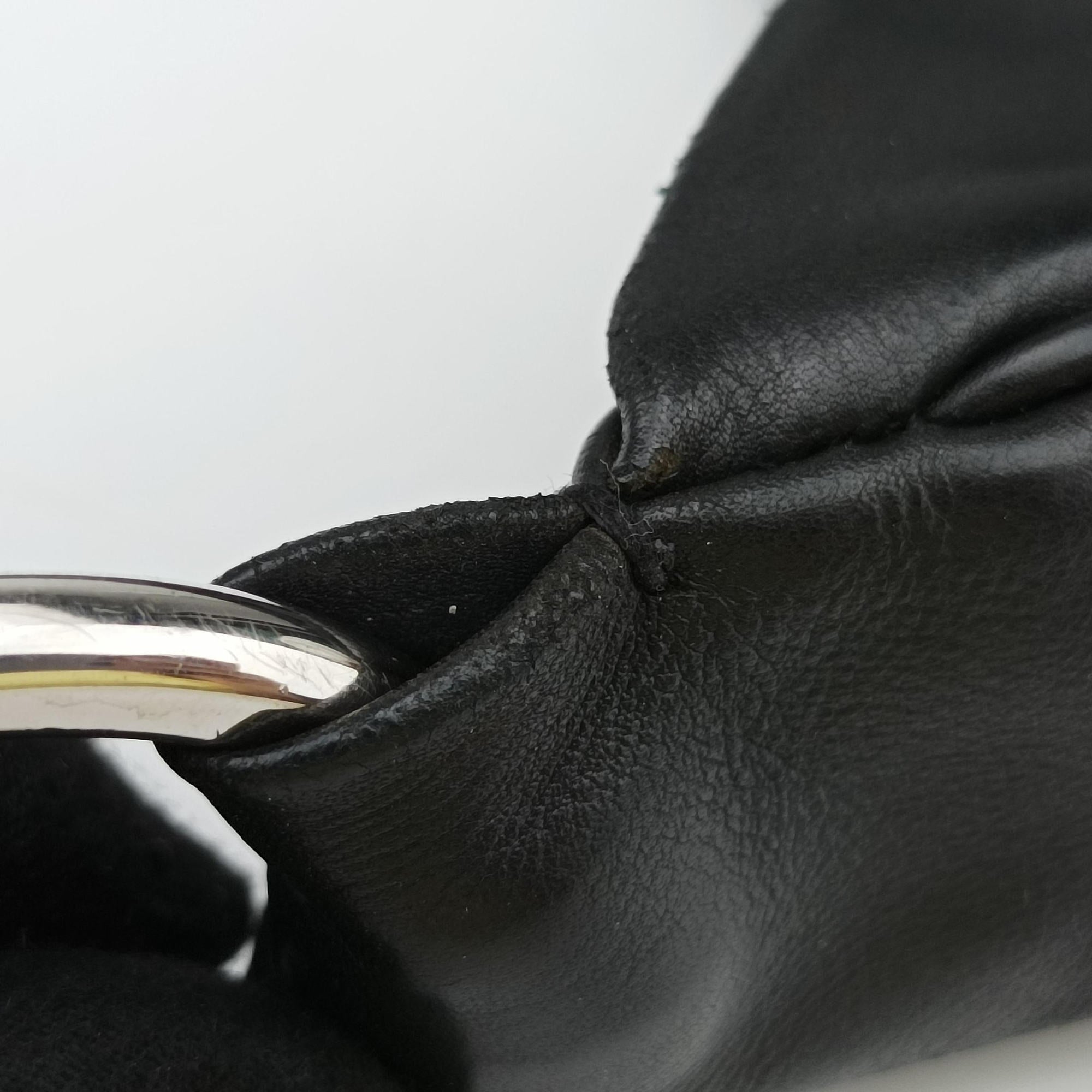 Secondhand Yves Saint Laurent Rive Gauche Black Leather 120435 shoulderbag | stylenewstar