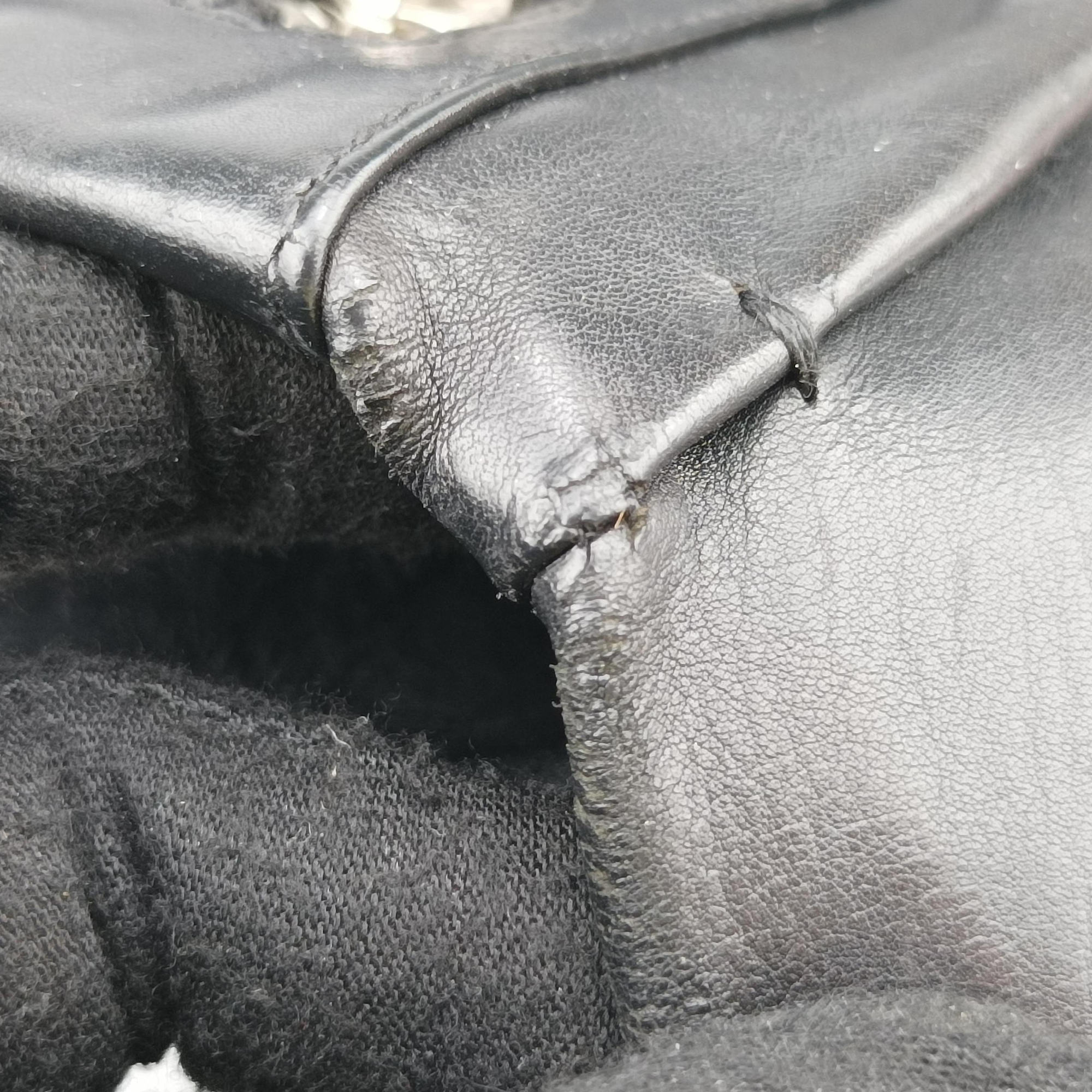 Secondhand Yves Saint Laurent Rive Gauche Black Leather 120435 shoulderbag | stylenewstar
