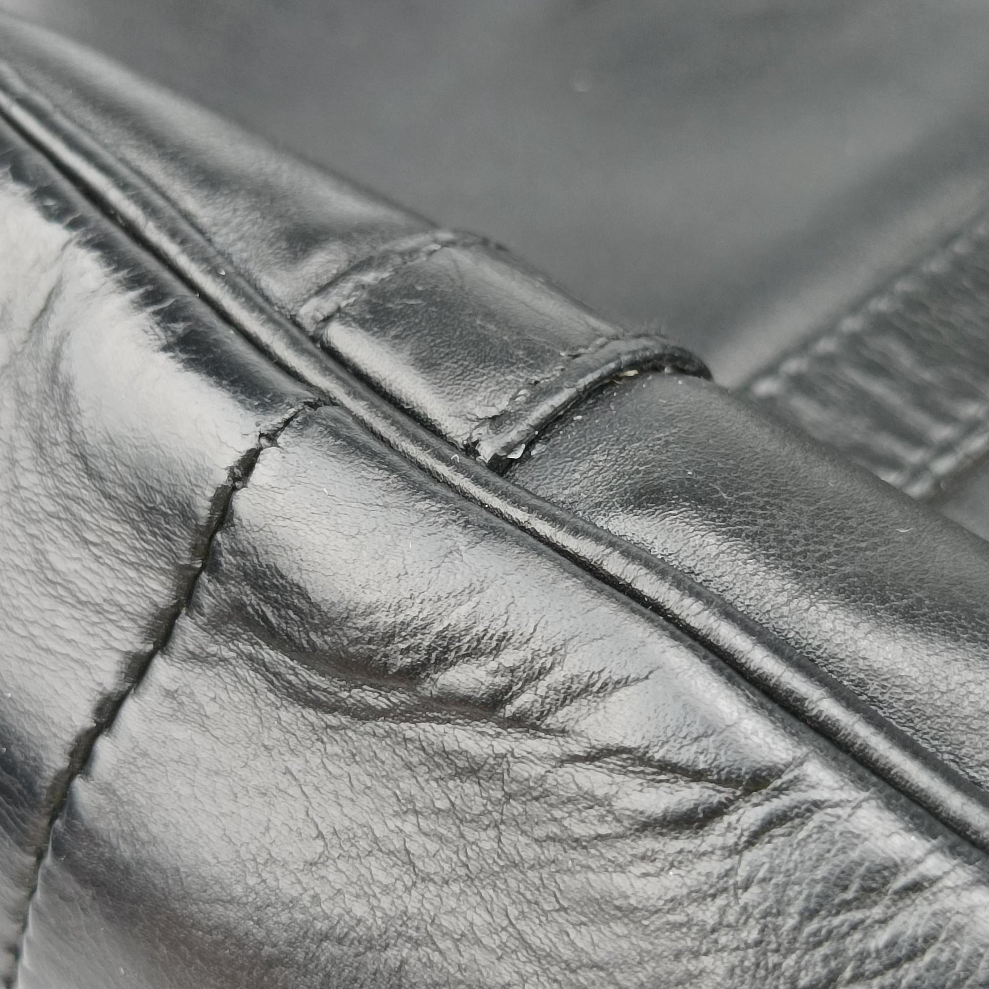 Secondhand Yves Saint Laurent Rive Gauche Black Leather 120435 shoulderbag | stylenewstar