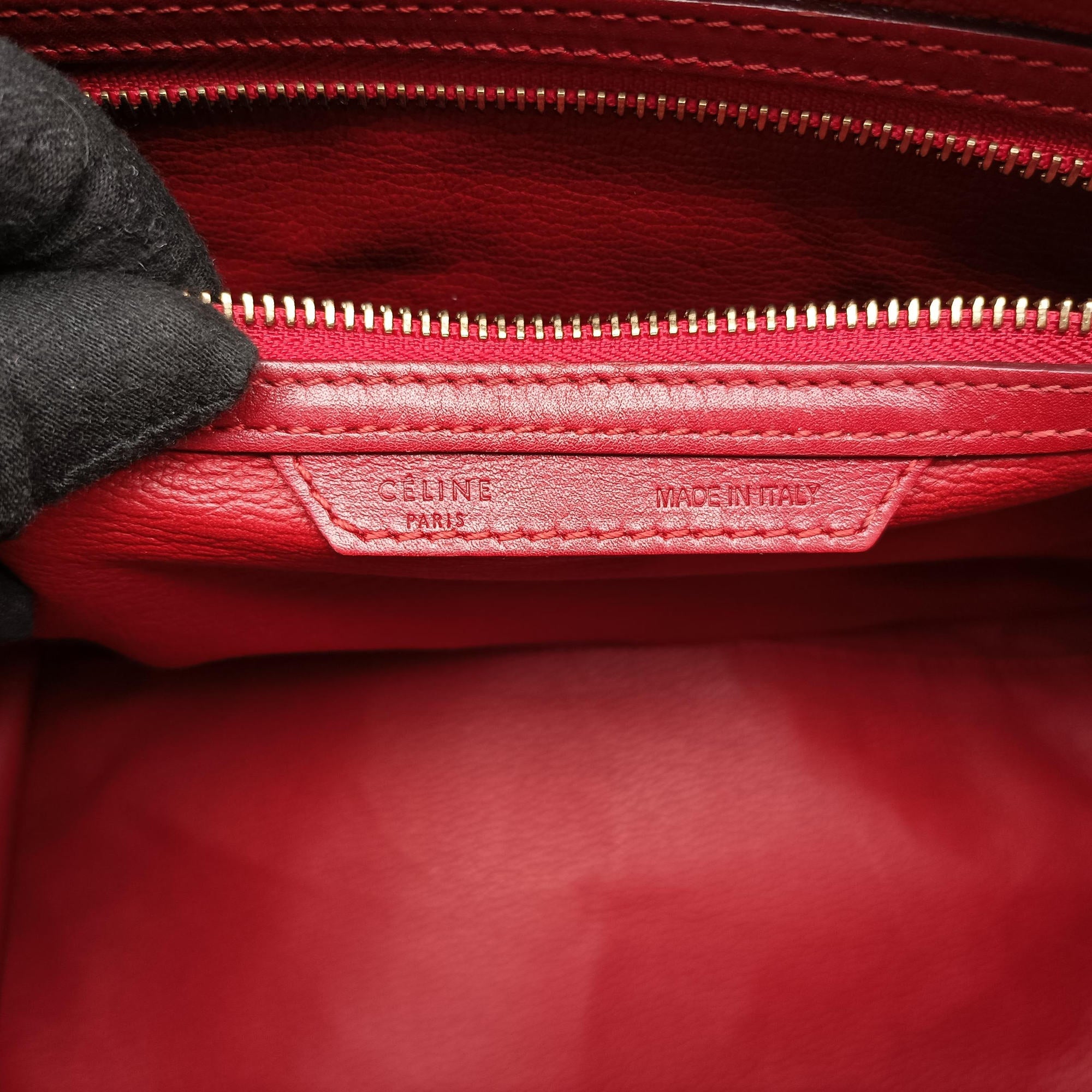 Pre-owned Celine Luggage Mini Shopper Red Leather  handbag | stylenewstar