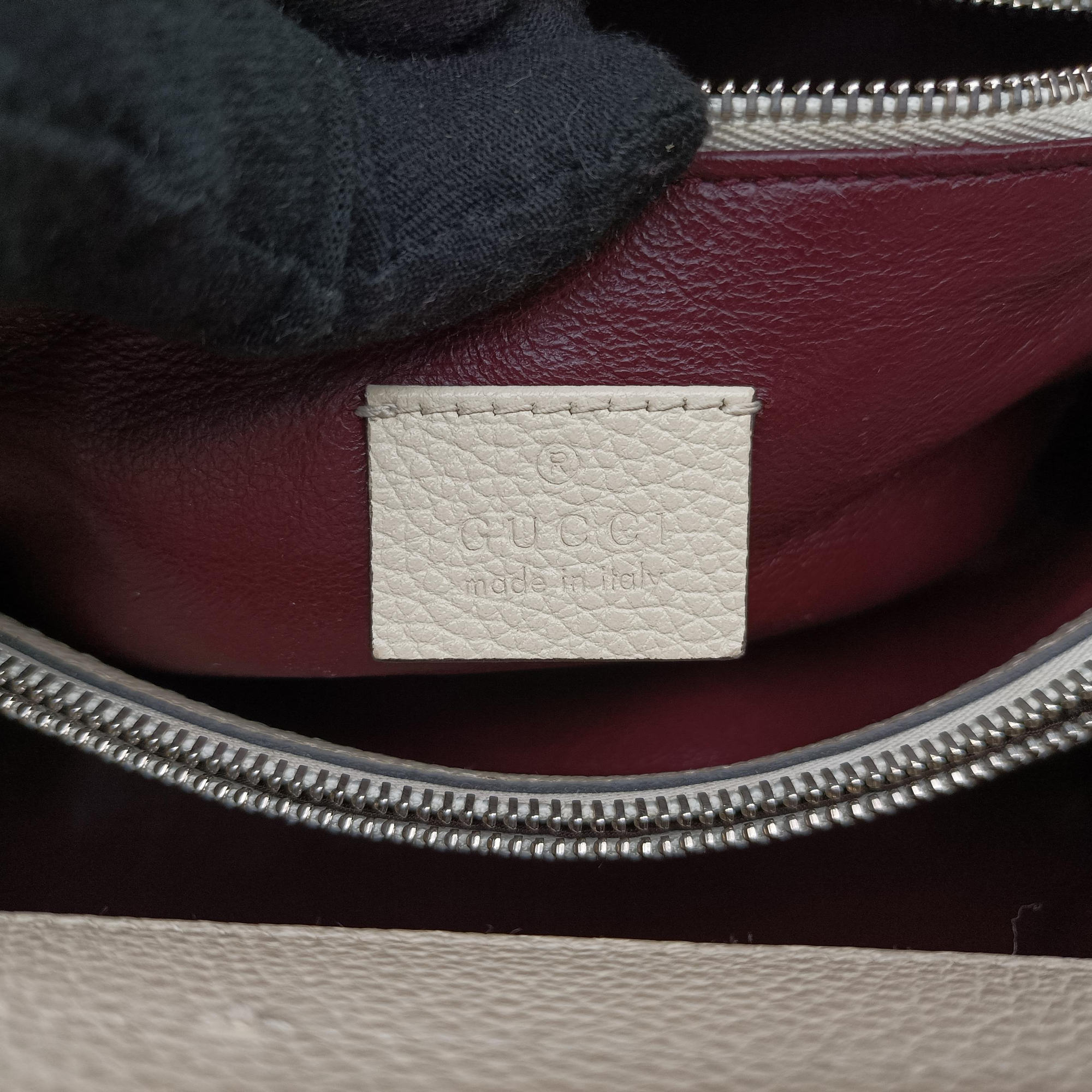 Secondhand Gucci Zumi White Leather 569712 handbag | stylenewstar