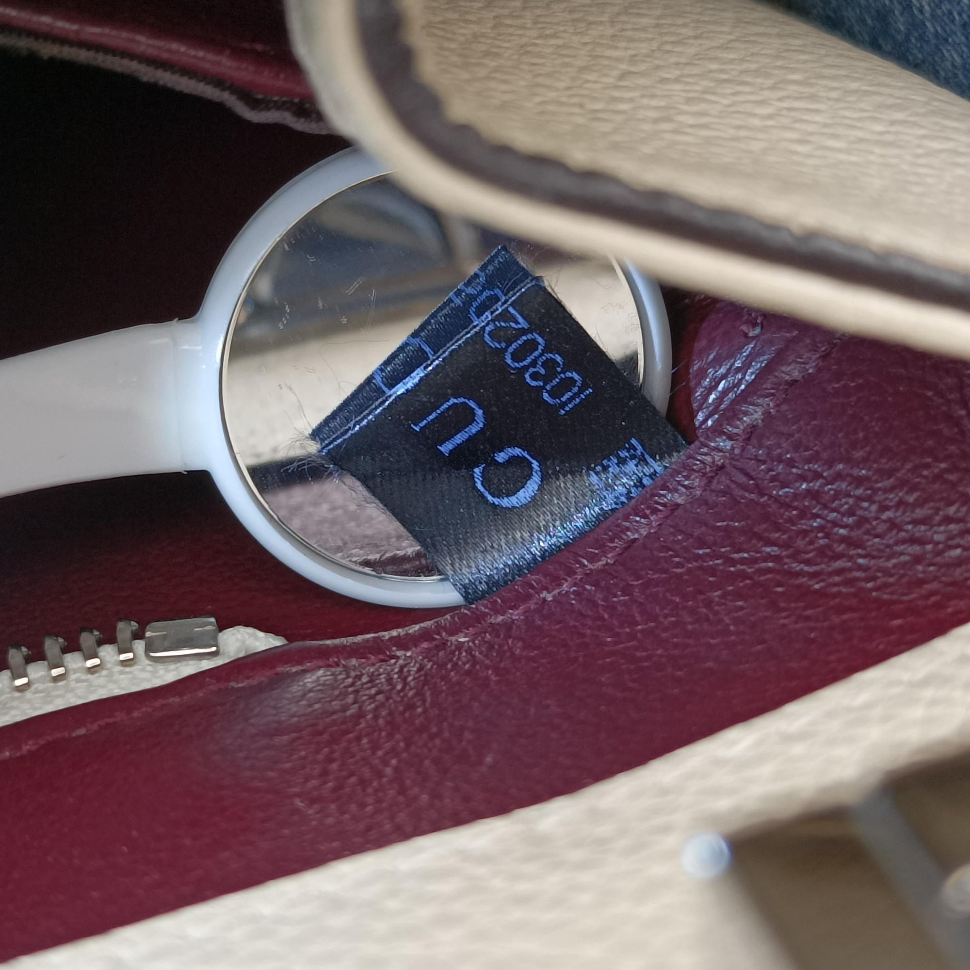 Secondhand Gucci Zumi White Leather 569712 handbag | stylenewstar