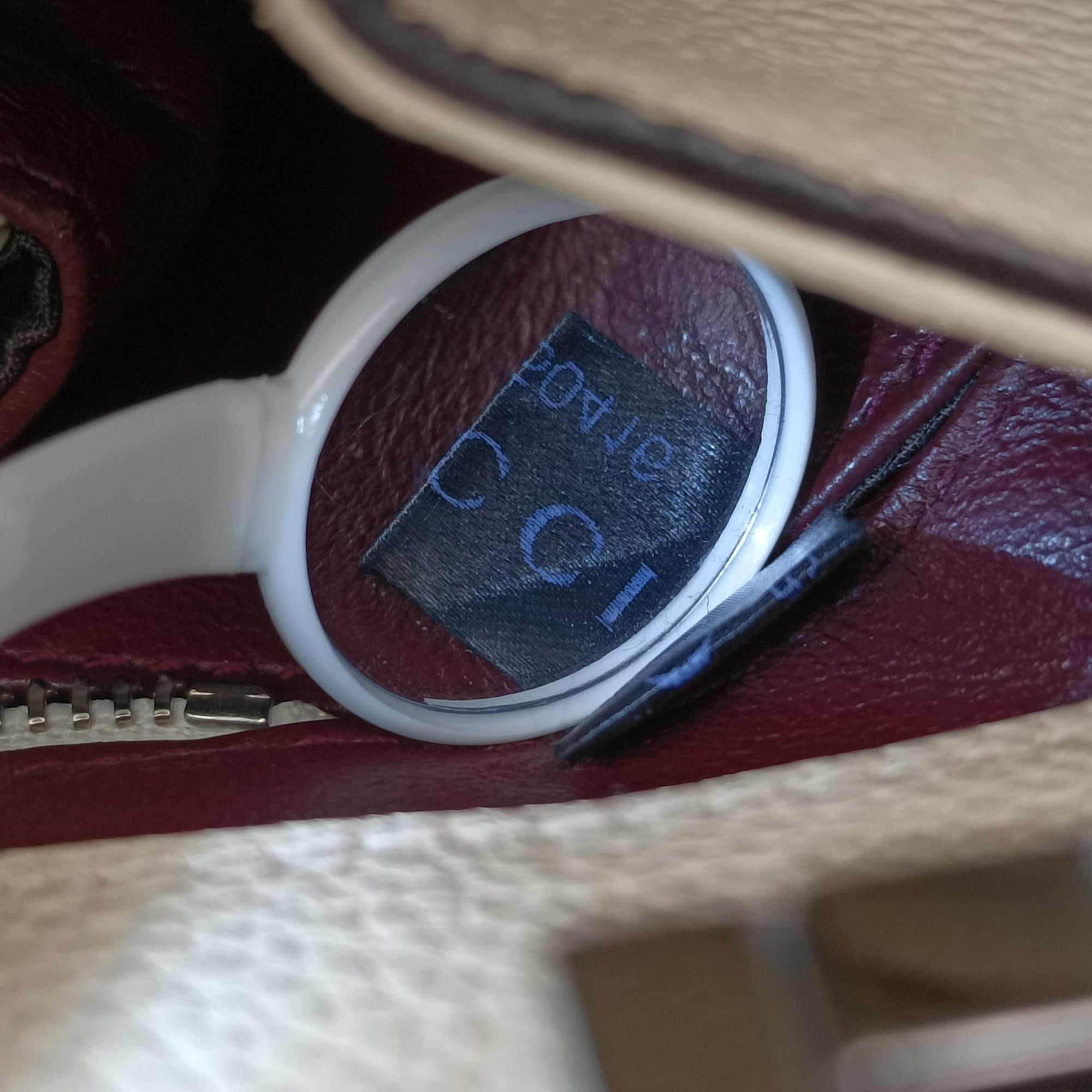 Secondhand Gucci Zumi White Leather 569712 handbag | stylenewstar