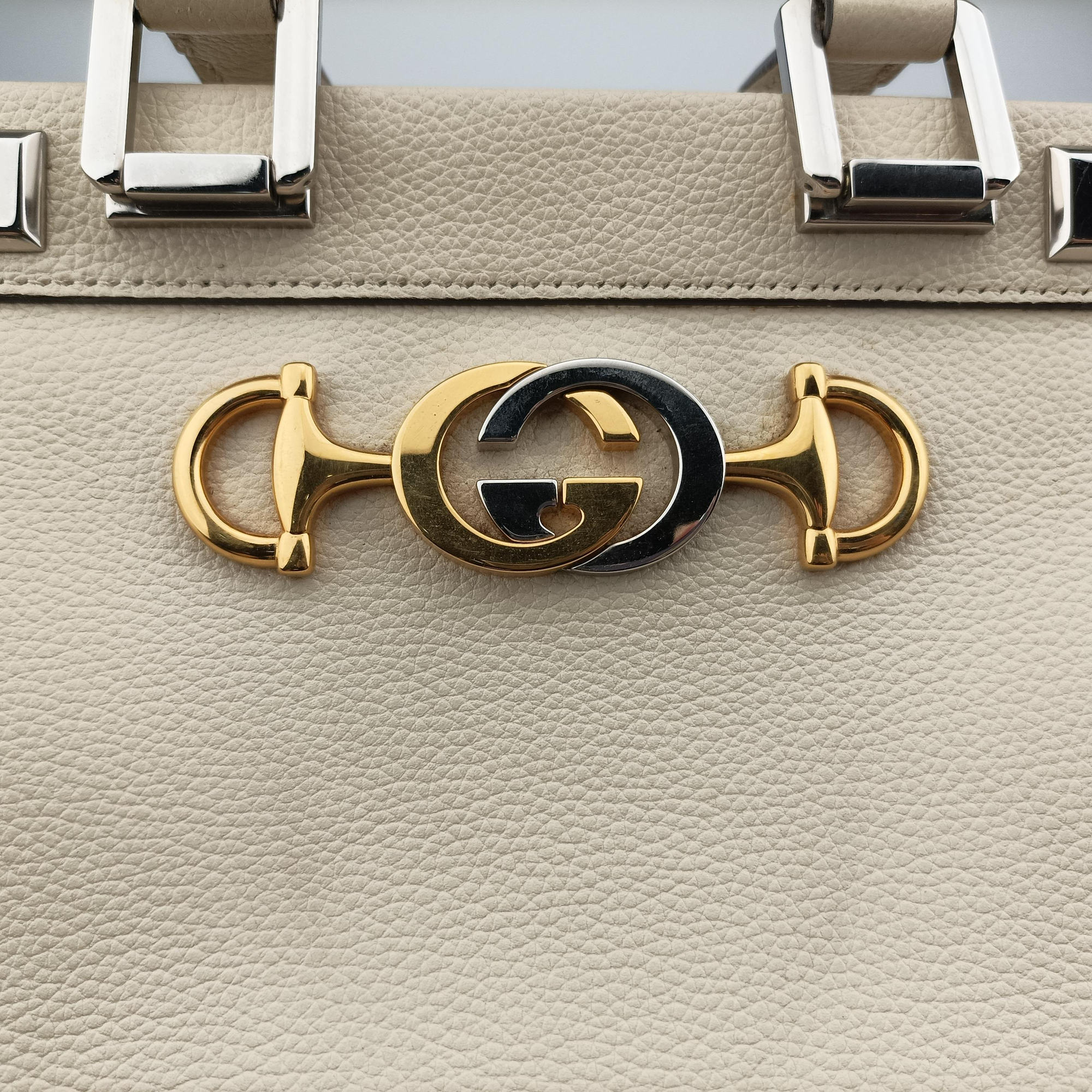 Secondhand Gucci Zumi White Leather 569712 handbag | stylenewstar