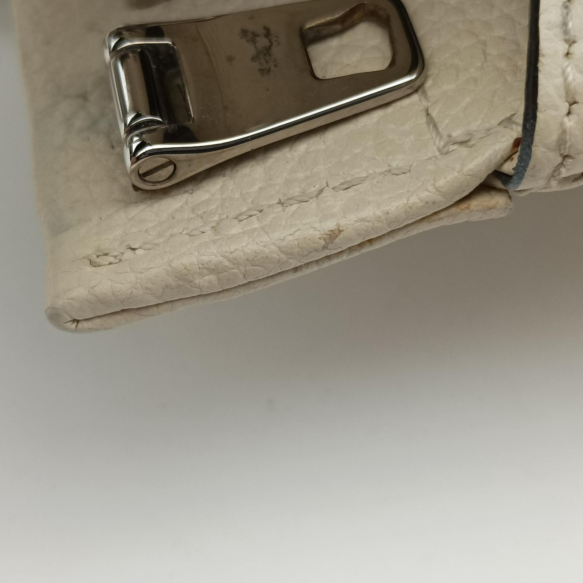 Secondhand Gucci Zumi White Leather 569712 handbag | stylenewstar