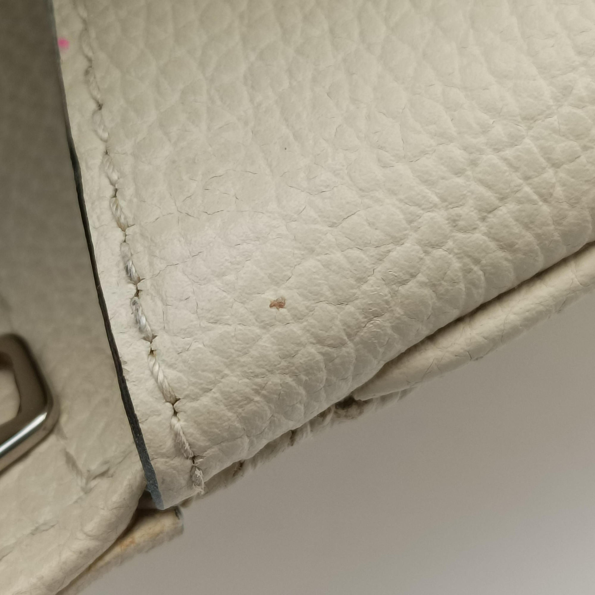 Secondhand Gucci Zumi White Leather 569712 handbag | stylenewstar