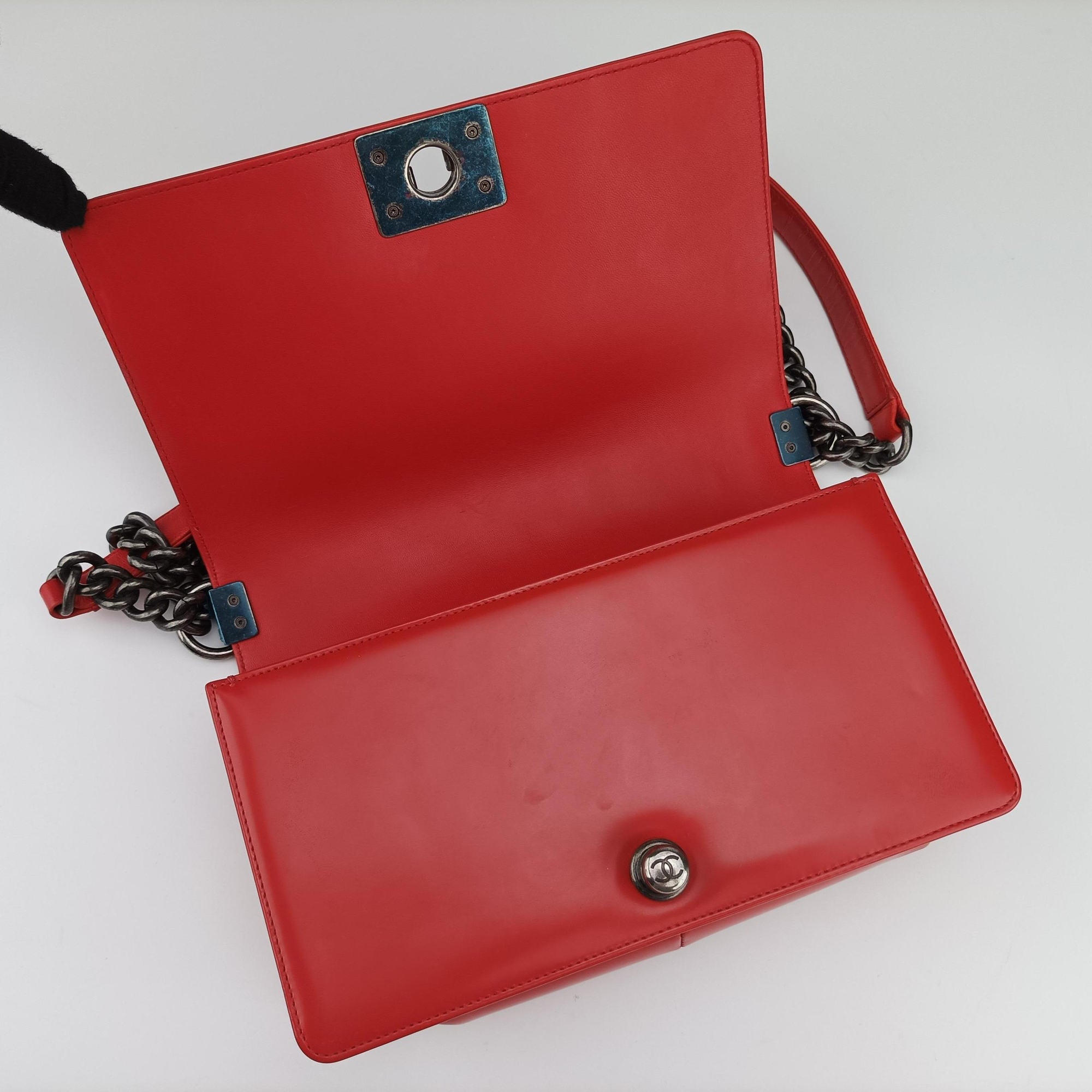 Vintage Chanel BOY CHANEL Red Leather A67086 shoulderbag | stylenewstar