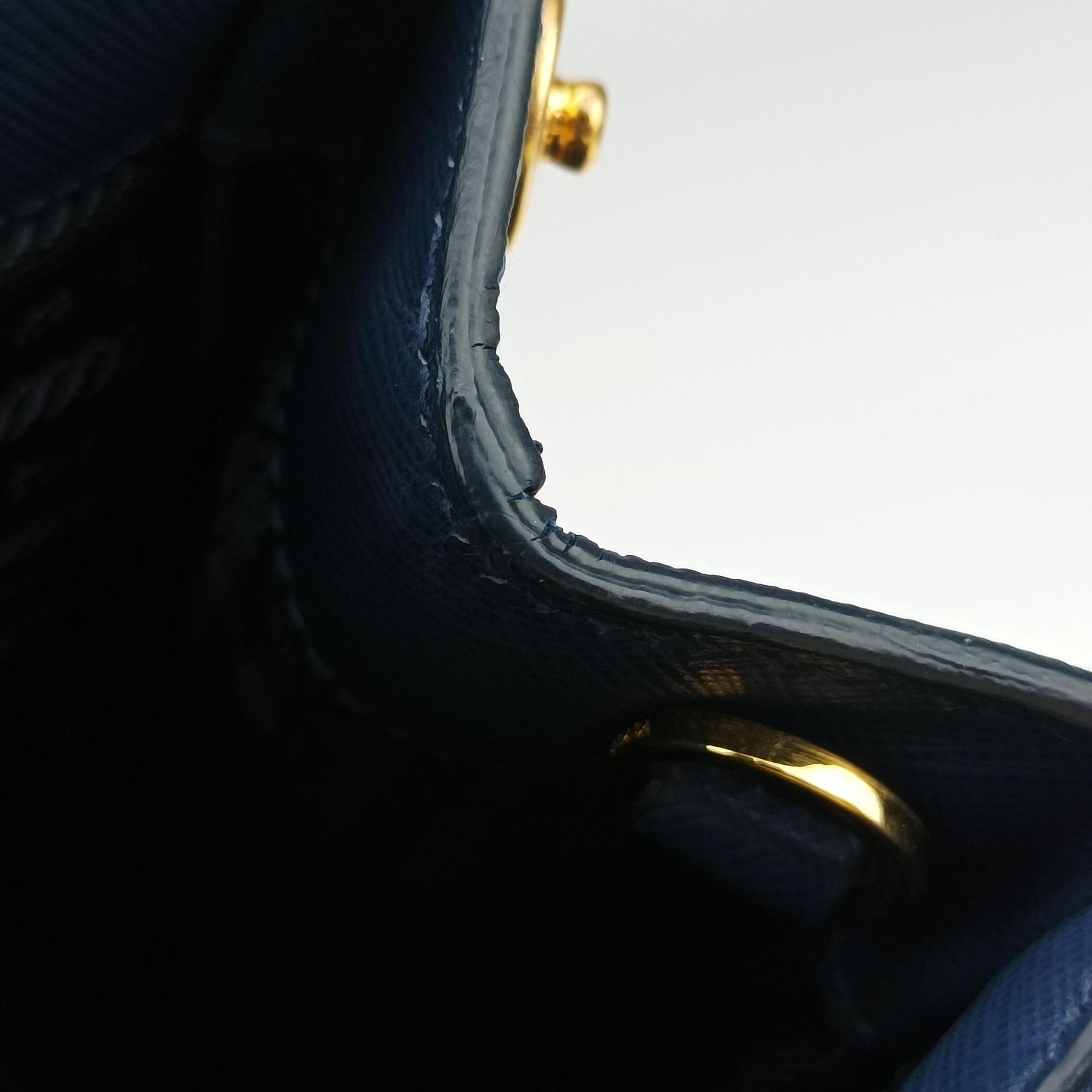 Pre-owned Prada Bi-Color Zip Front Pocket Blue SAFFIANO Leather BN2674 shoulderbag | stylenewstar