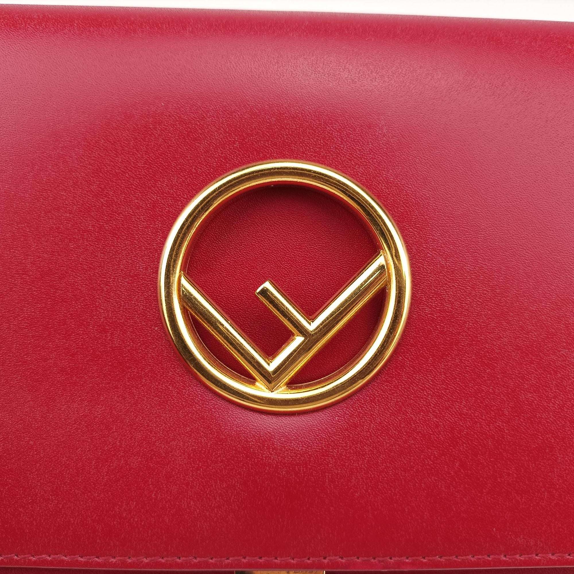 Pre-owned Fendi Kan I F Logo Red Leather 8BS004 shoulderbag | stylenewstar