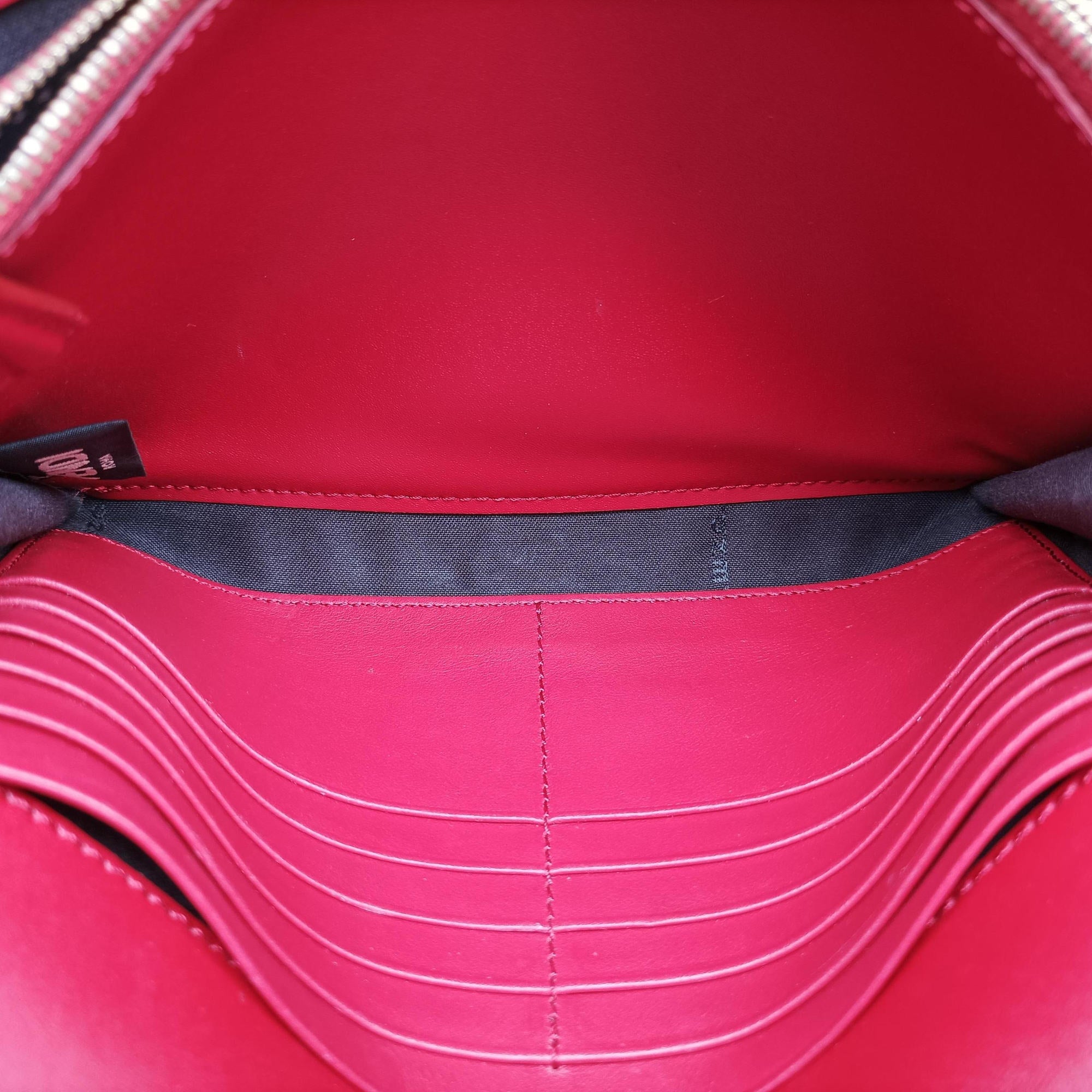 Pre-owned Fendi Kan I F Logo Red Leather 8BS004 shoulderbag | stylenewstar