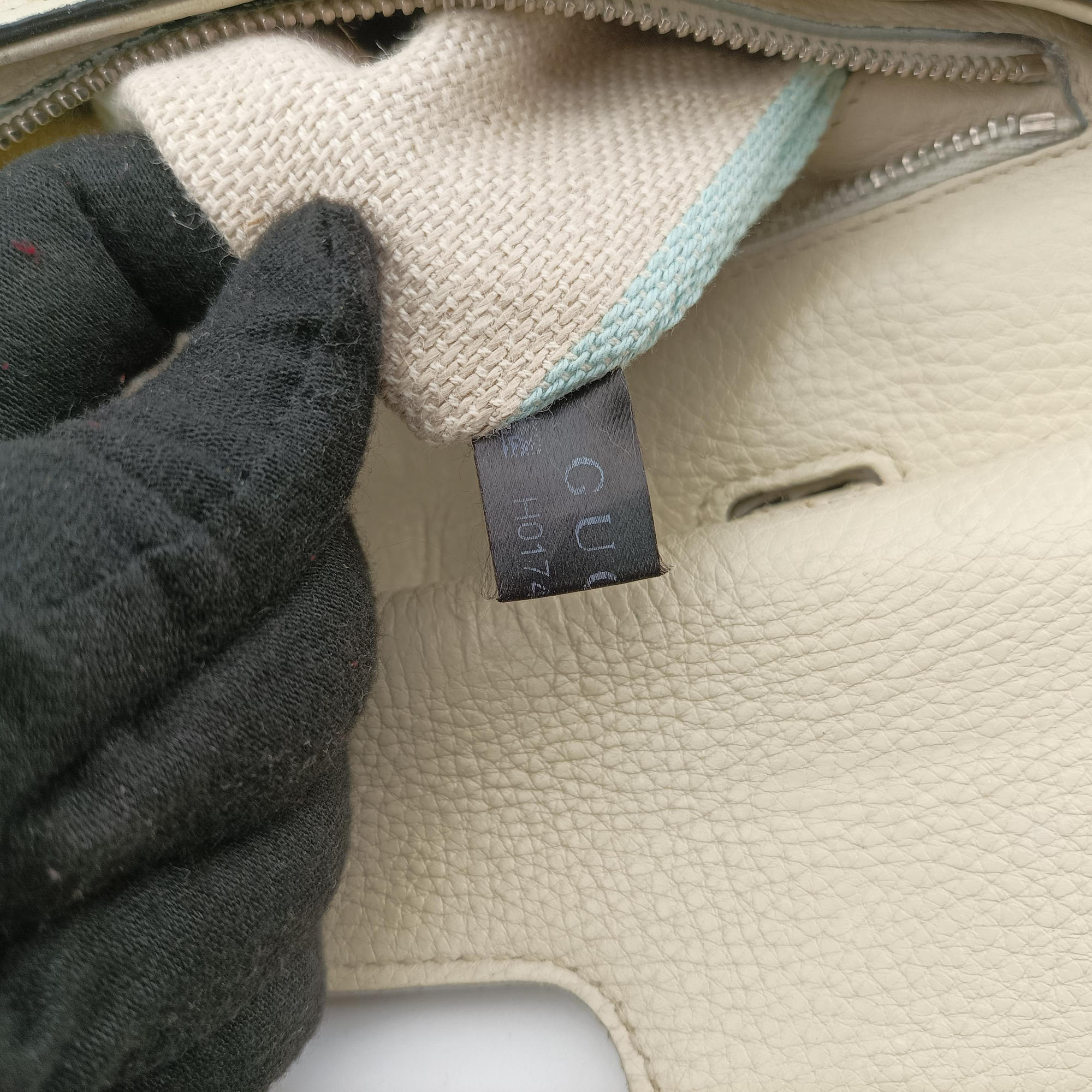 Pre-owned Gucci Bamboo Daily White Leather 370831 shoulderbag | stylenewstar