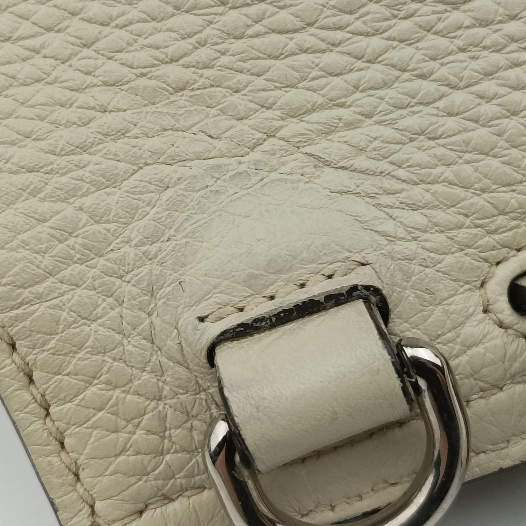 Pre-owned Gucci Bamboo Daily White Leather 370831 shoulderbag | stylenewstar