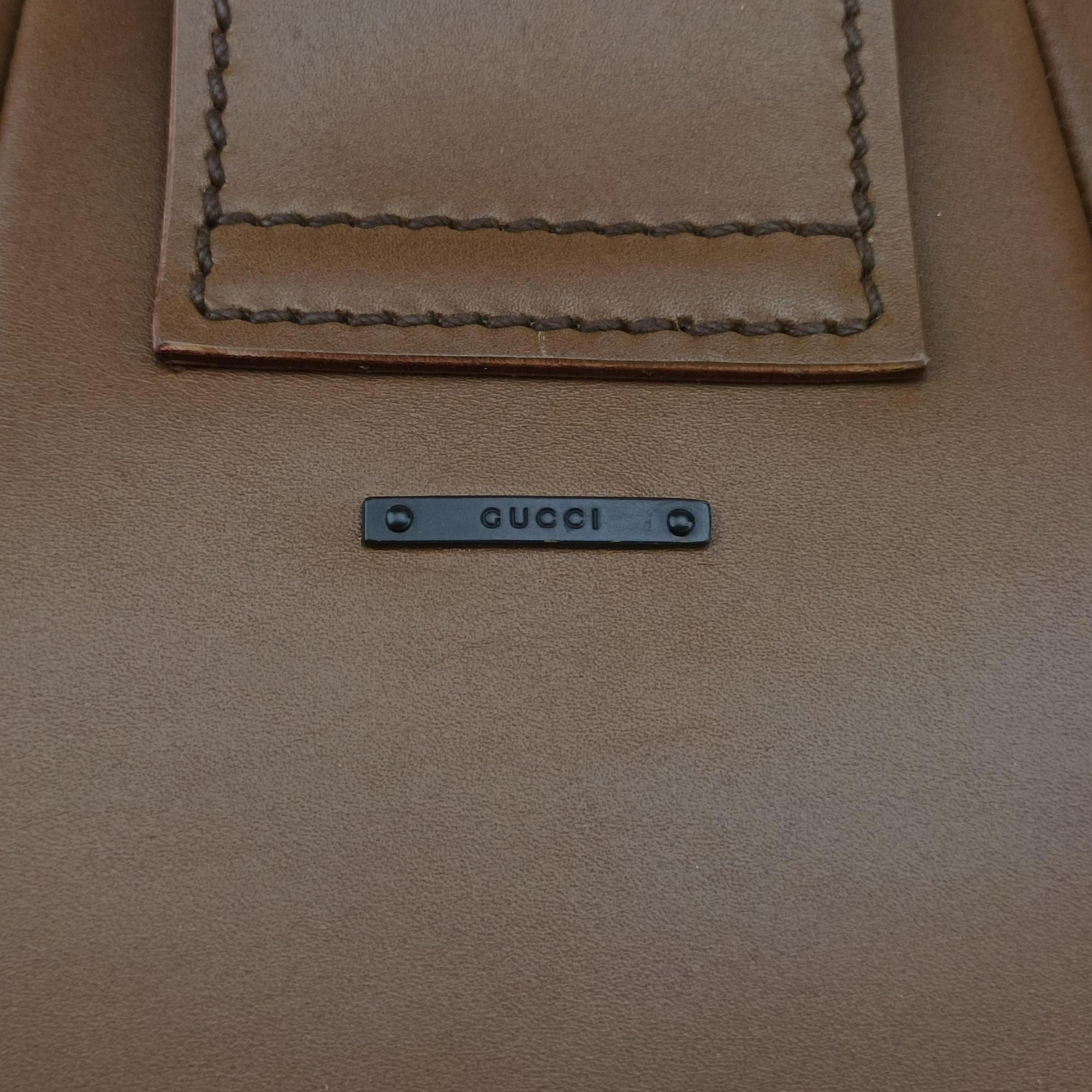 Pre-owned Gucci Hobo brown leather 105374 handbag | stylenewstar