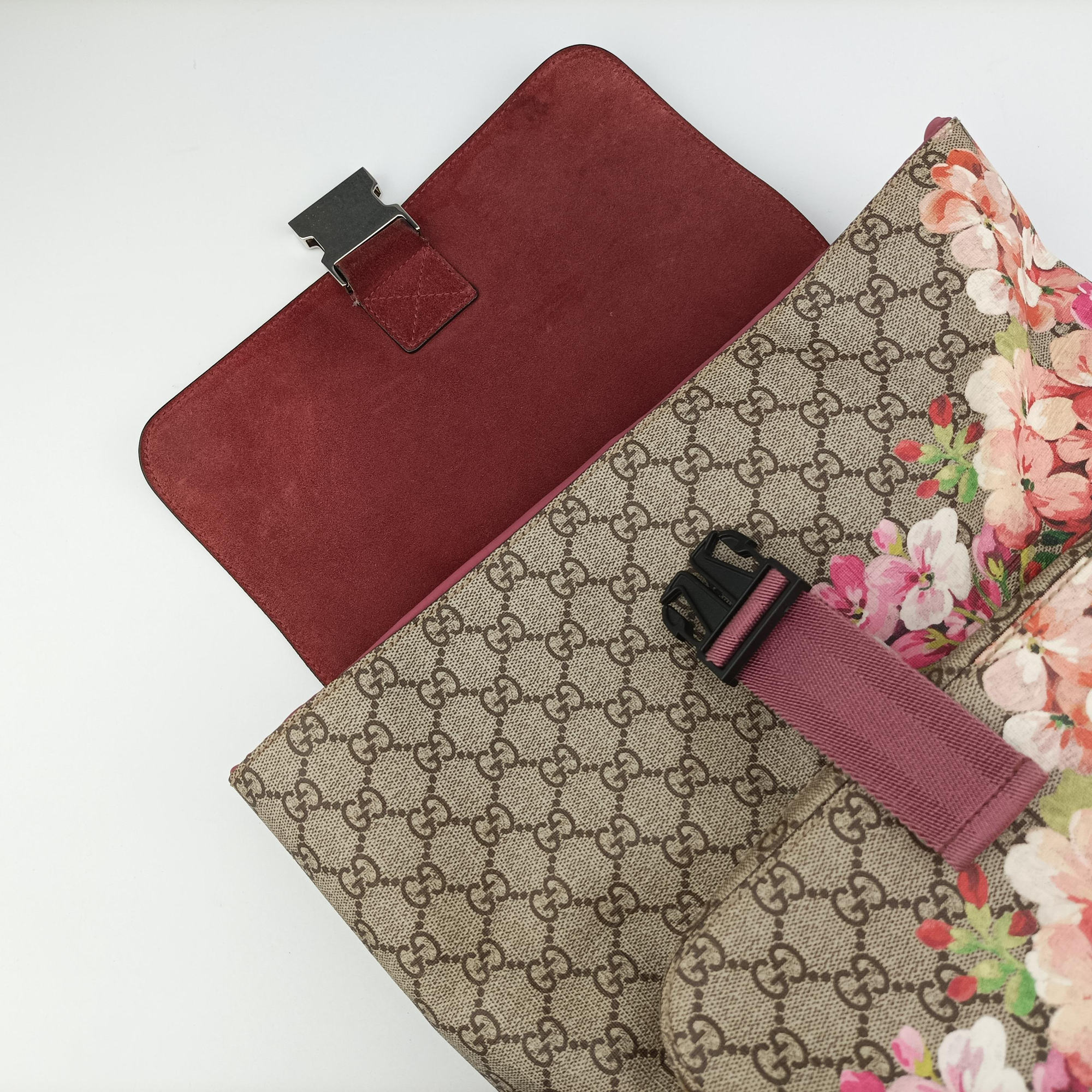 Pre-owned Gucci GG Blooms Beige×multi PVC coated canvas 405019 backpack/rucksack | stylenewstar