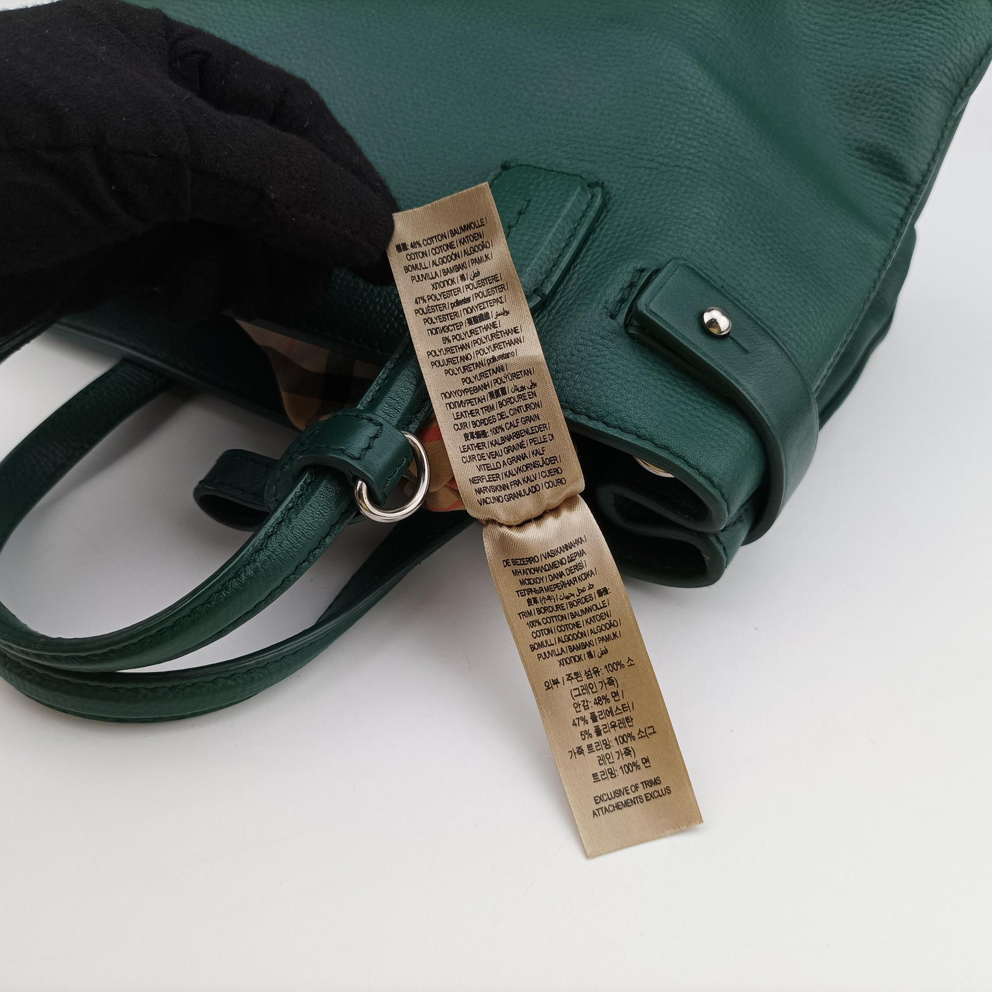 Vintage Burberry banner Green leather  shoulderbag | stylenewstar
