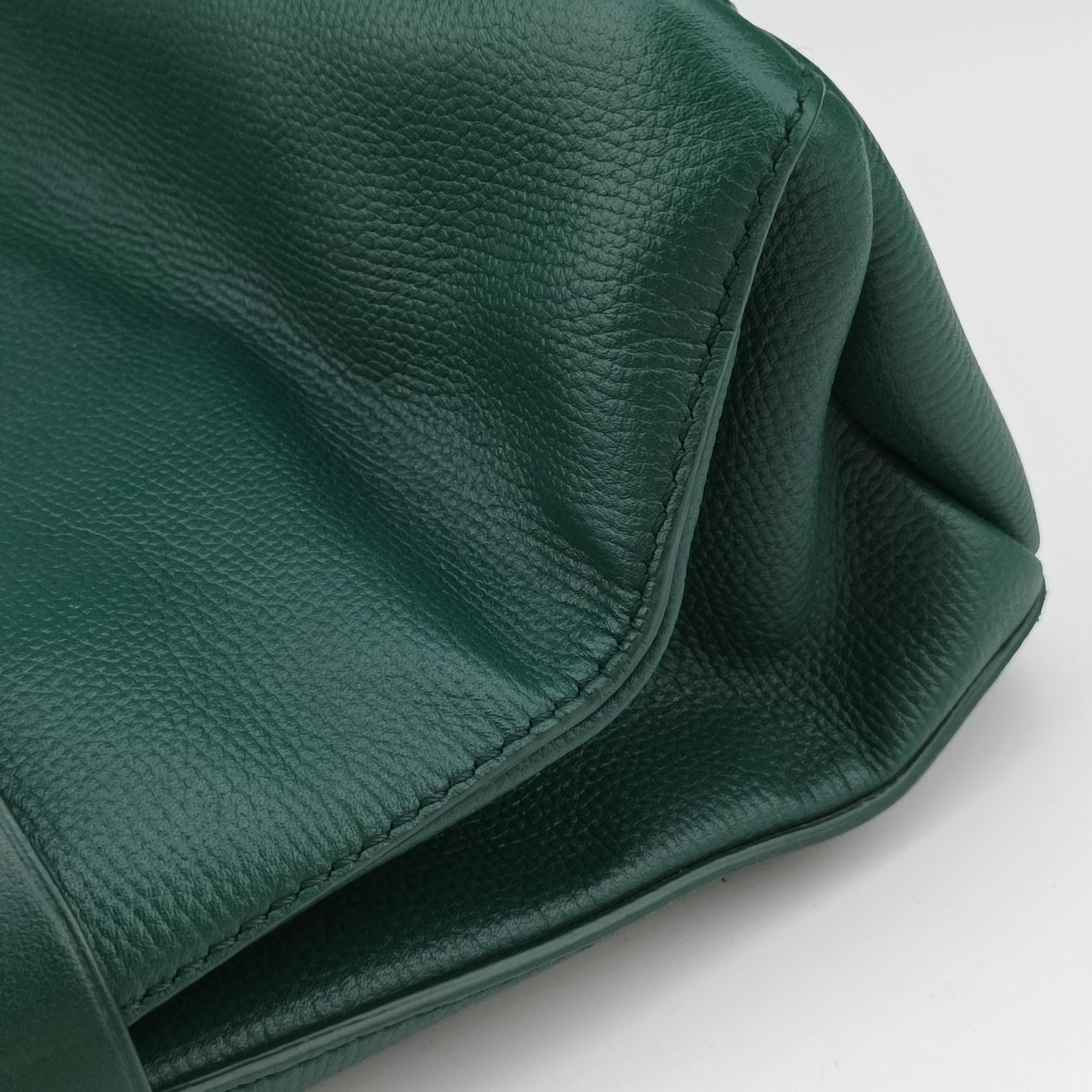 Vintage Burberry banner Green leather  shoulderbag | stylenewstar