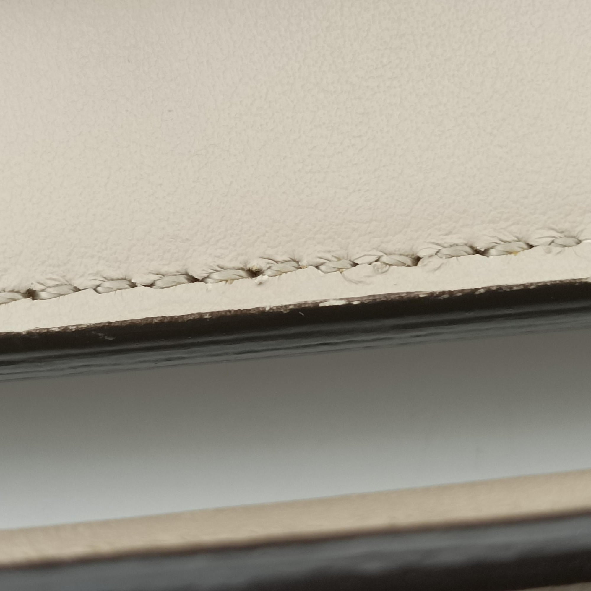 Secondhand Fendi Dotcom Beige Leather 8BN293 shoulderbag | stylenewstar