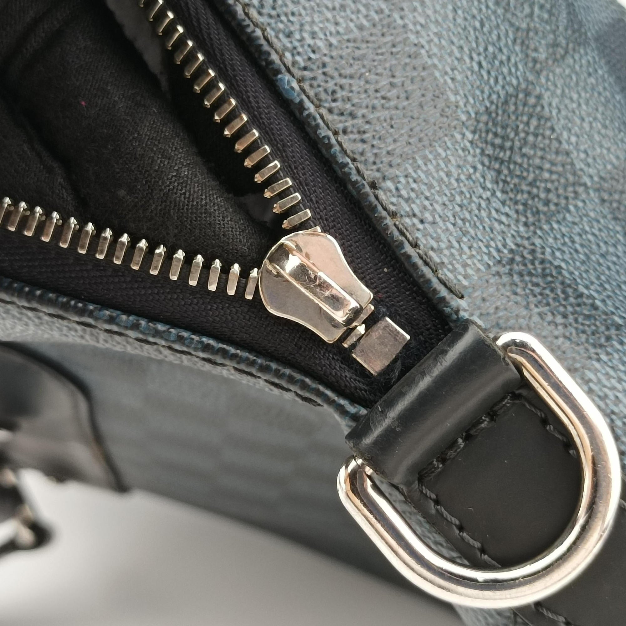 Secondhand Louis Vuitton Porte-Documents Jour Black×Navy Damier Cobalt N42241 handbag | stylenewstar