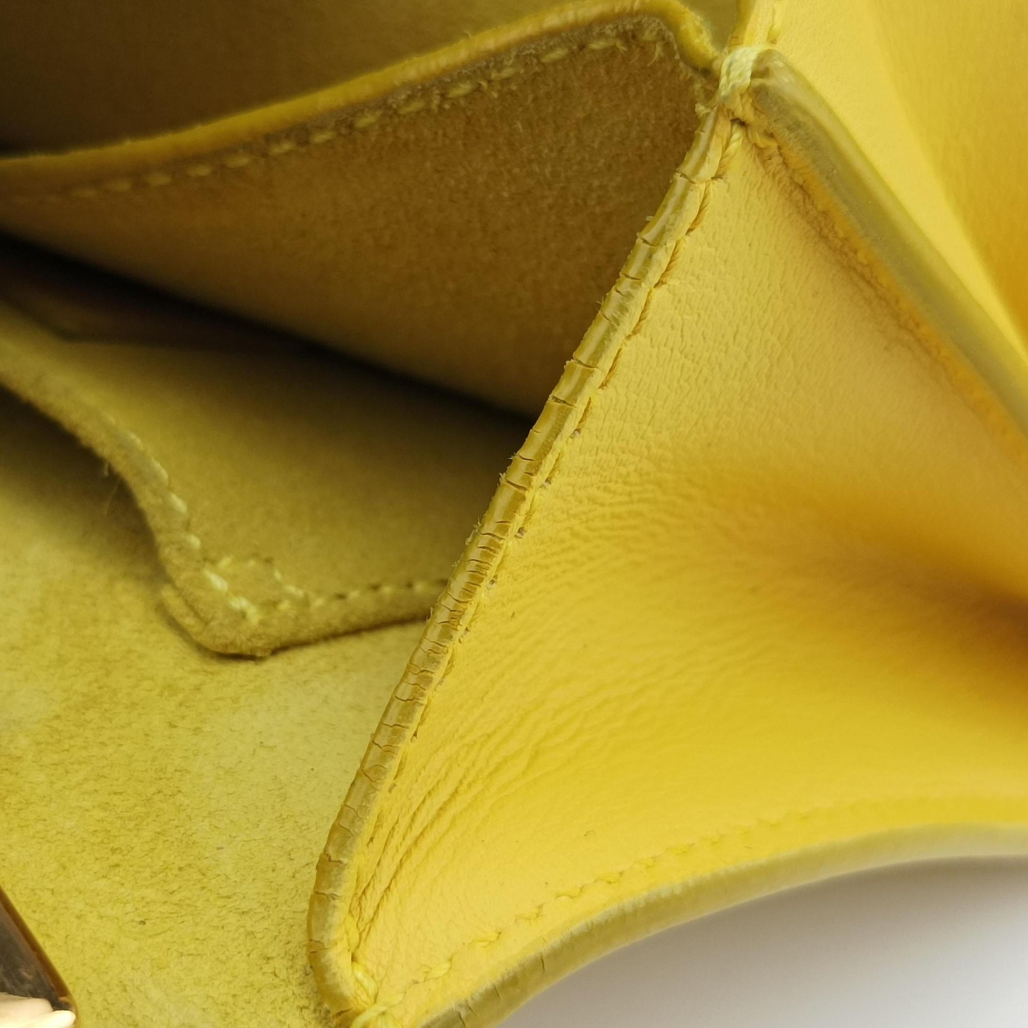 Pre-owned Yves Saint Laurent ChYc Mini Y Line Classic Cabasique WOC Yellow Leather 311215 shoulderbag | stylenewstar