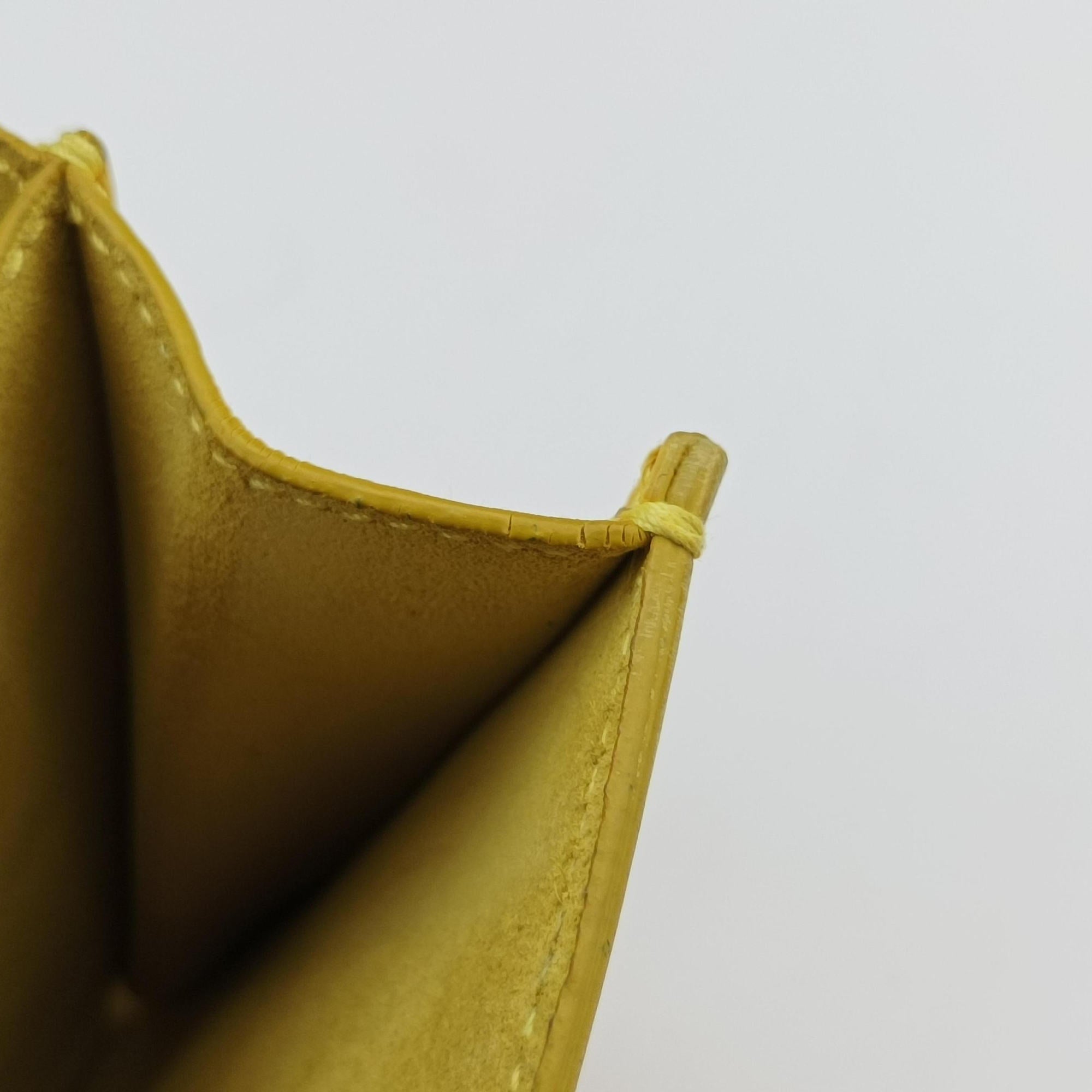 Pre-owned Yves Saint Laurent ChYc Mini Y Line Classic Cabasique WOC Yellow Leather 311215 shoulderbag | stylenewstar