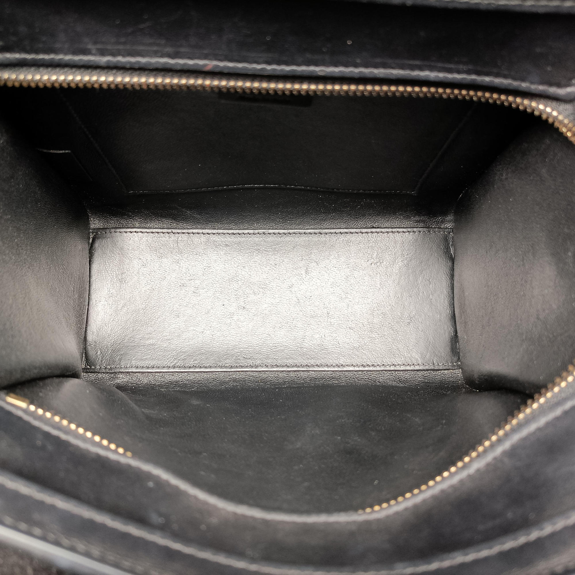 Pre-owned Celine Luggage Micro shopper Beige×black×blue Leather  shoulderbag | stylenewstar