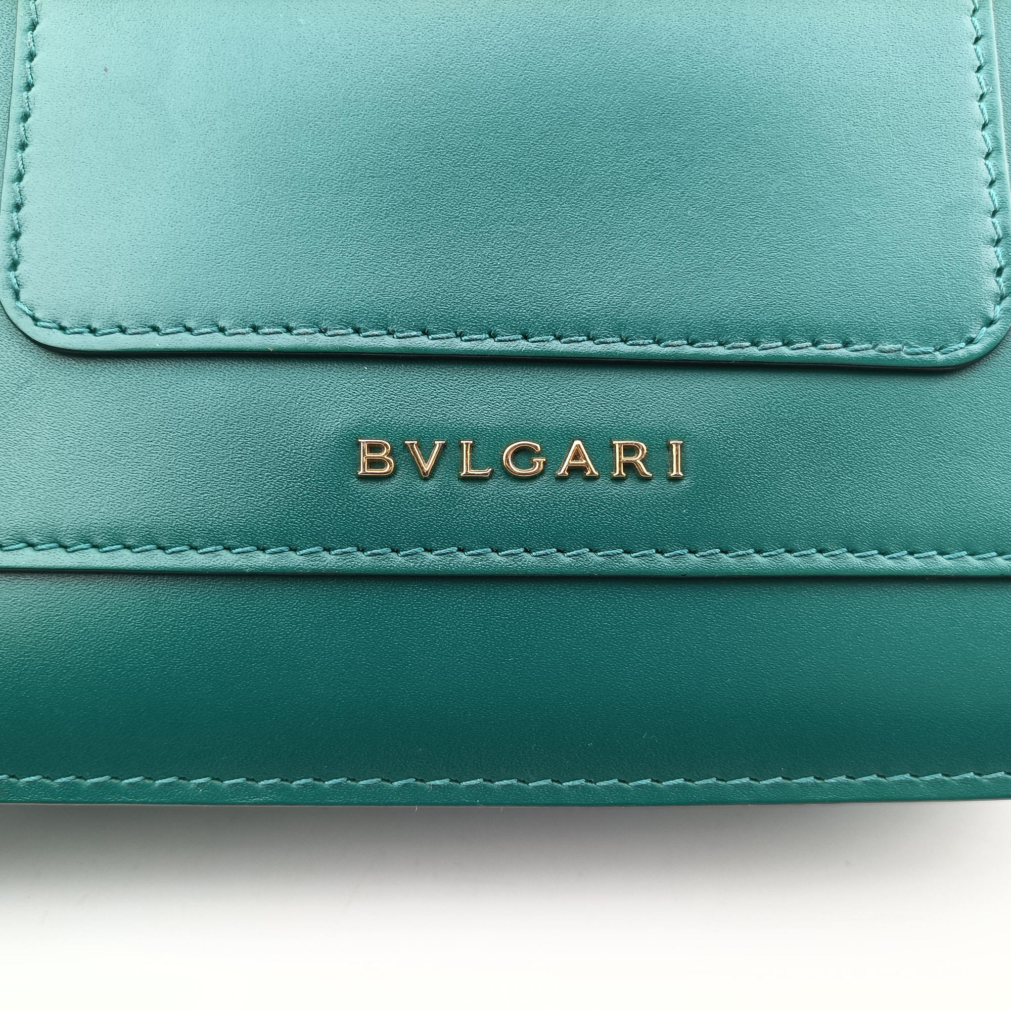 Secondhand Bvlgari SERPENTI FOREVER Green Leather  shoulderbag | stylenewstar