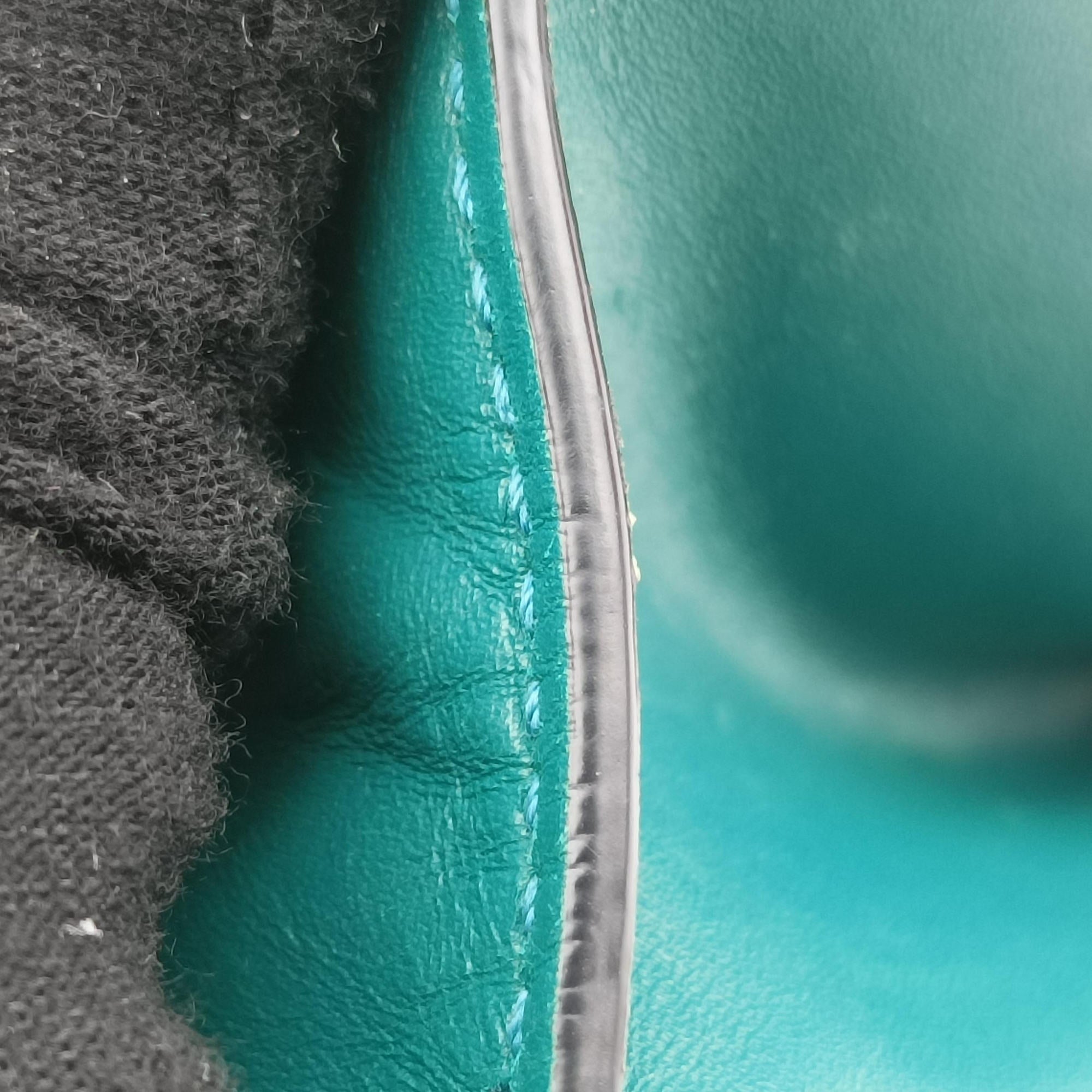 Secondhand Bvlgari SERPENTI FOREVER Green Leather  shoulderbag | stylenewstar