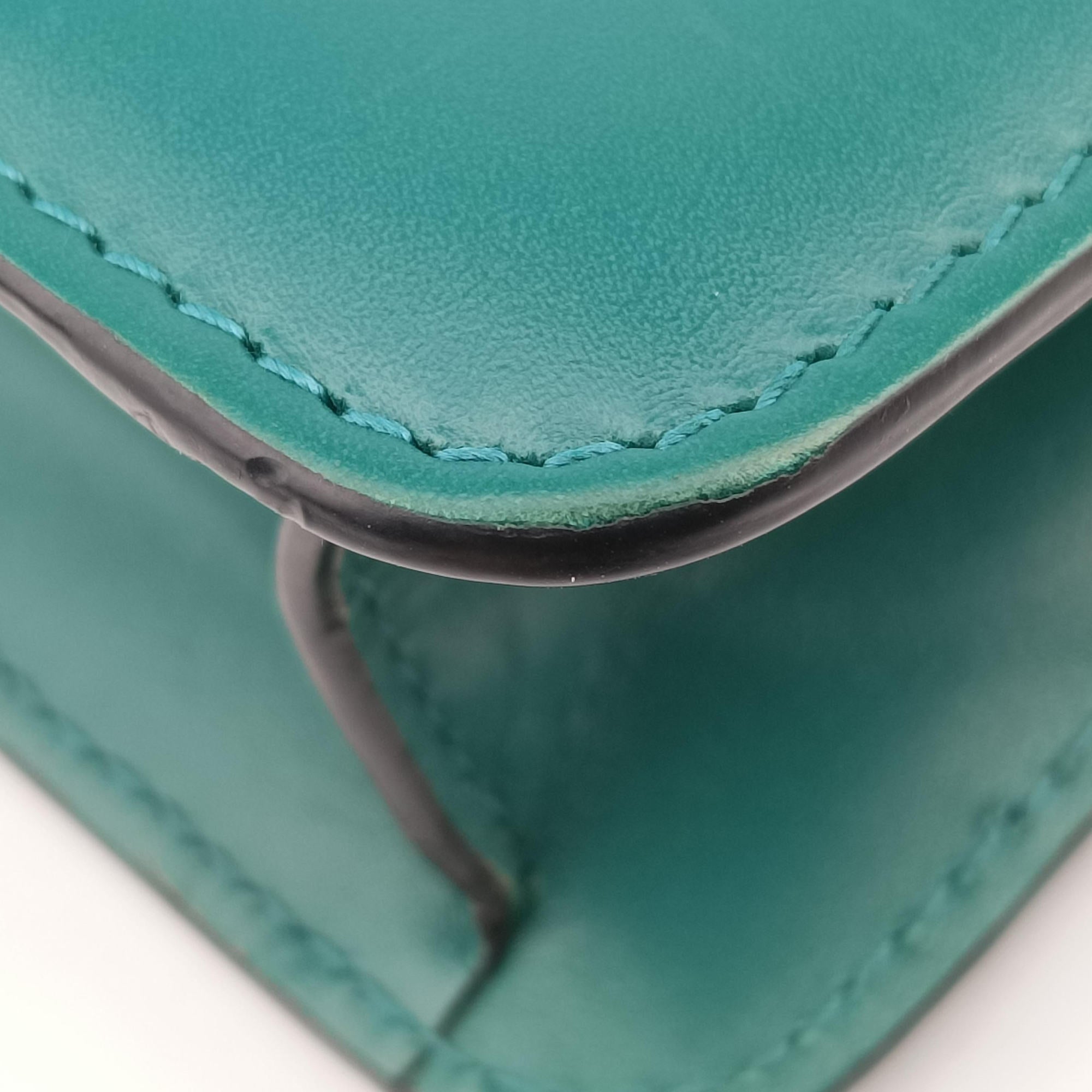 Secondhand Bvlgari SERPENTI FOREVER Green Leather  shoulderbag | stylenewstar